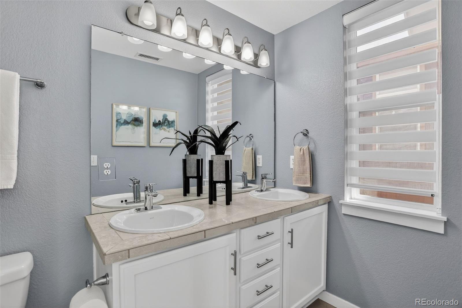 MLS Image #26 for 8266 e 24th drive ,denver, Colorado