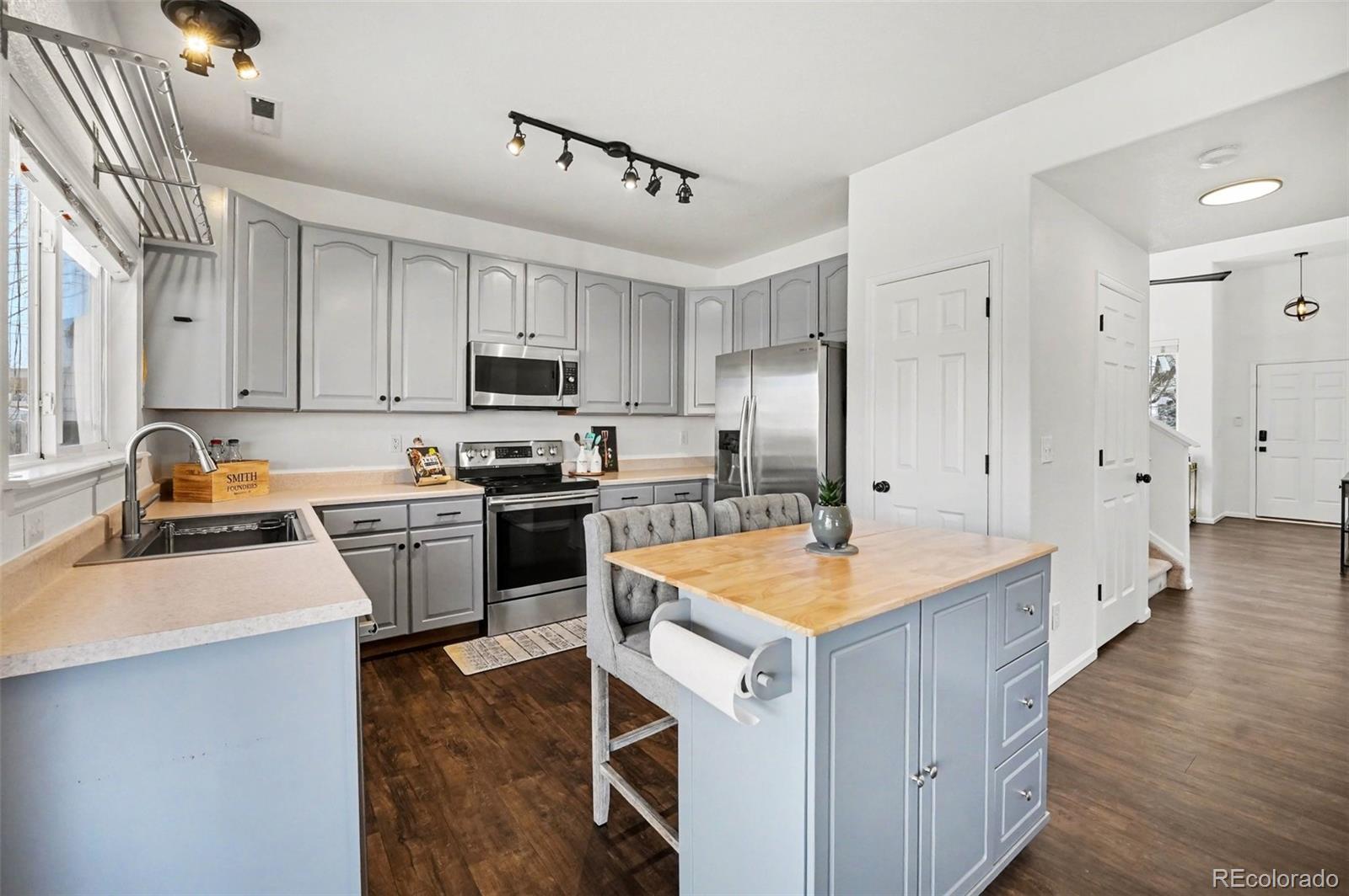 MLS Image #8 for 655  elizabeth street circle,dacono, Colorado