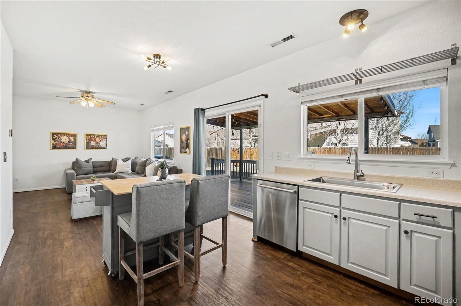 MLS Image #9 for 655  elizabeth street circle,dacono, Colorado