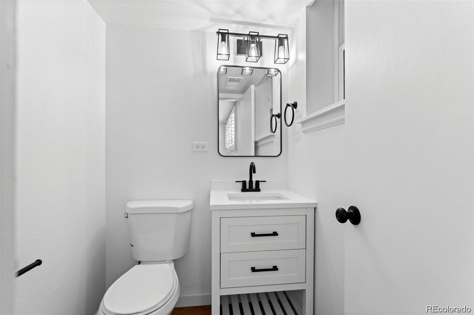 MLS Image #13 for 3490 s akron street 1,denver, Colorado