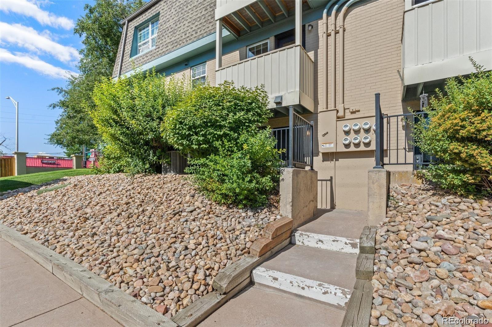 MLS Image #15 for 3490 s akron street 1,denver, Colorado