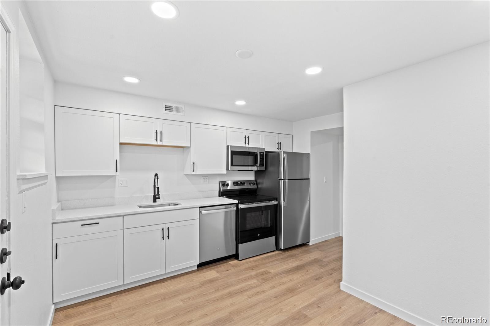 MLS Image #2 for 3490 s akron street 1,denver, Colorado