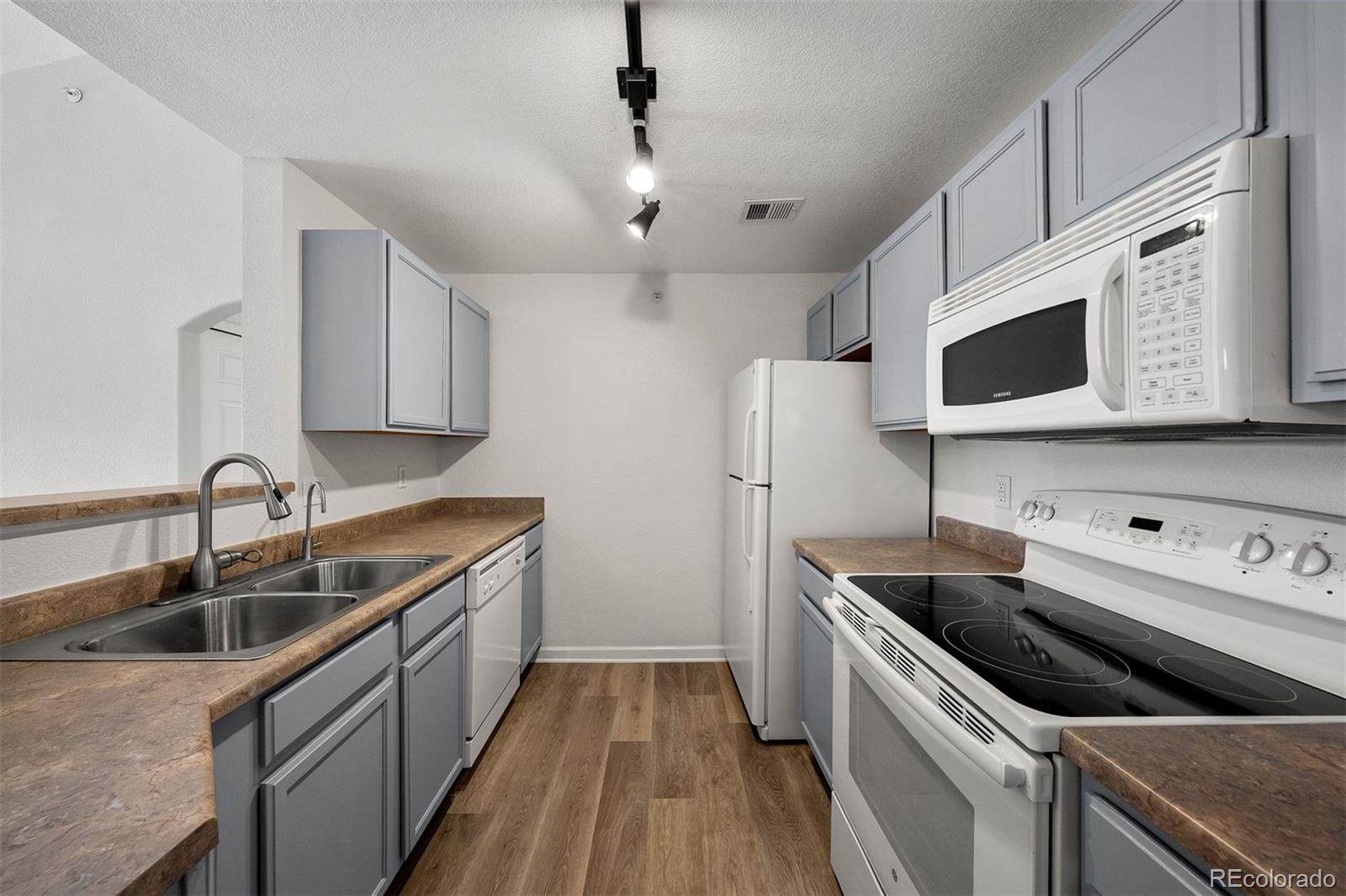 MLS Image #6 for 7440 s blackhawk street 306,englewood, Colorado