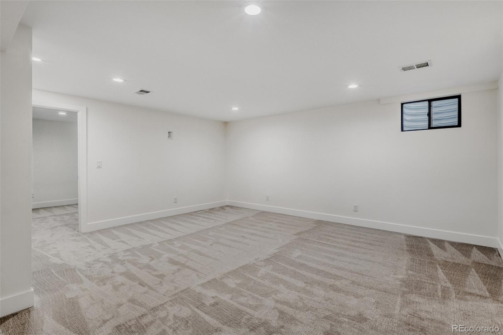 MLS Image #24 for 5950 e kenyon avenue,denver, Colorado