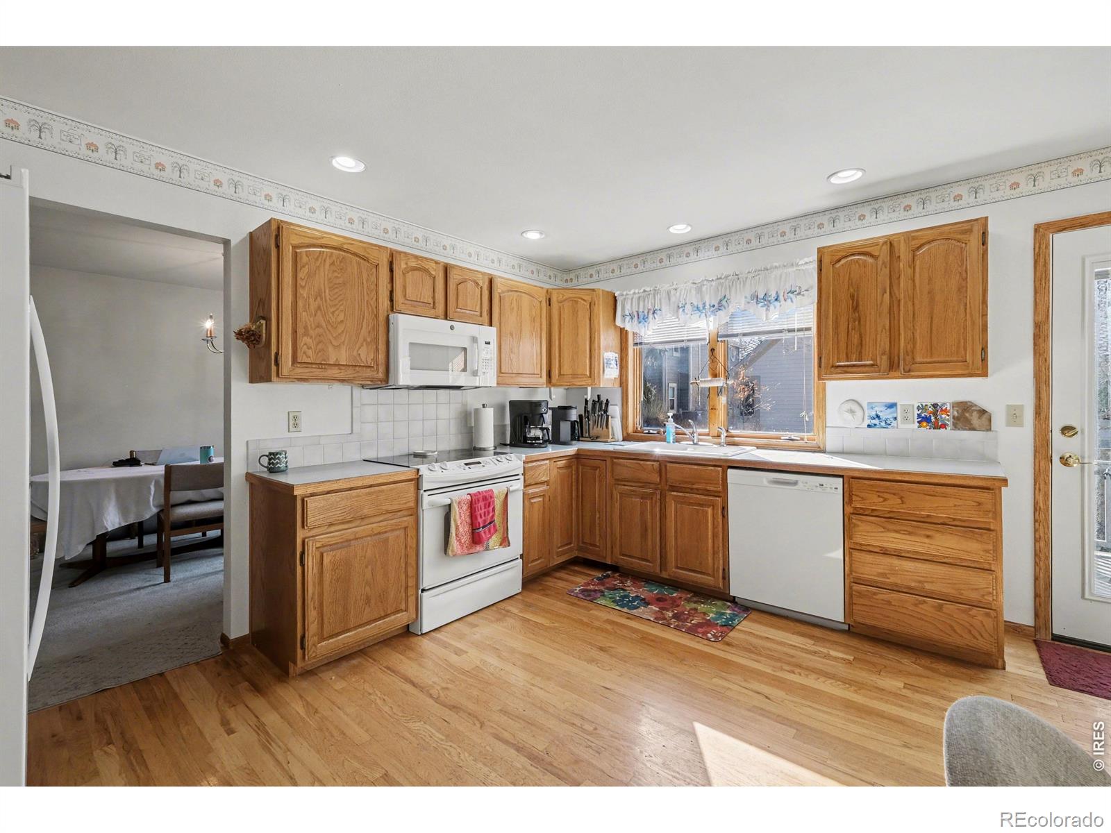 MLS Image #3 for 813  maxwell court,fort collins, Colorado