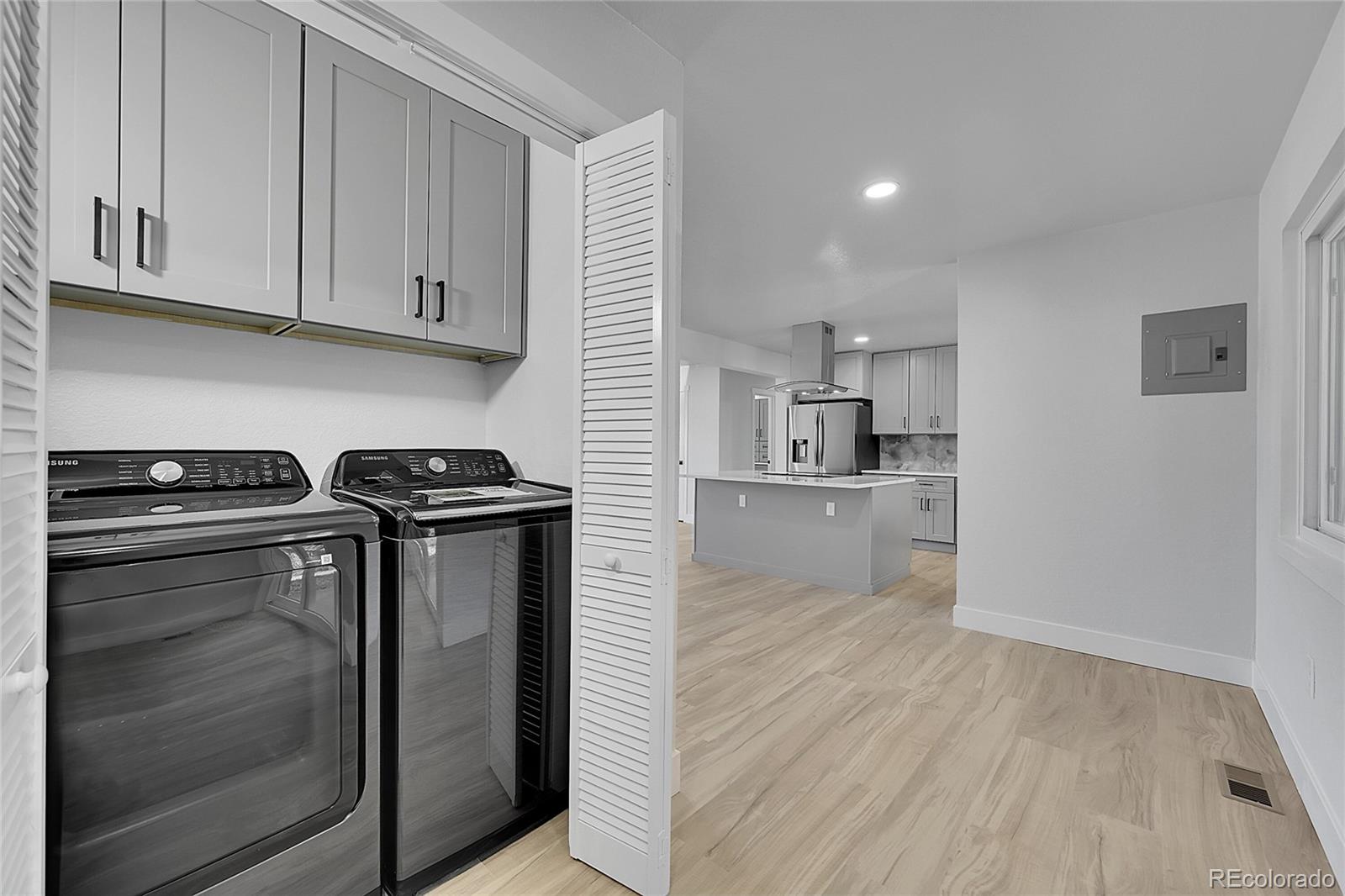 MLS Image #23 for 3140 s university boulevard,denver, Colorado