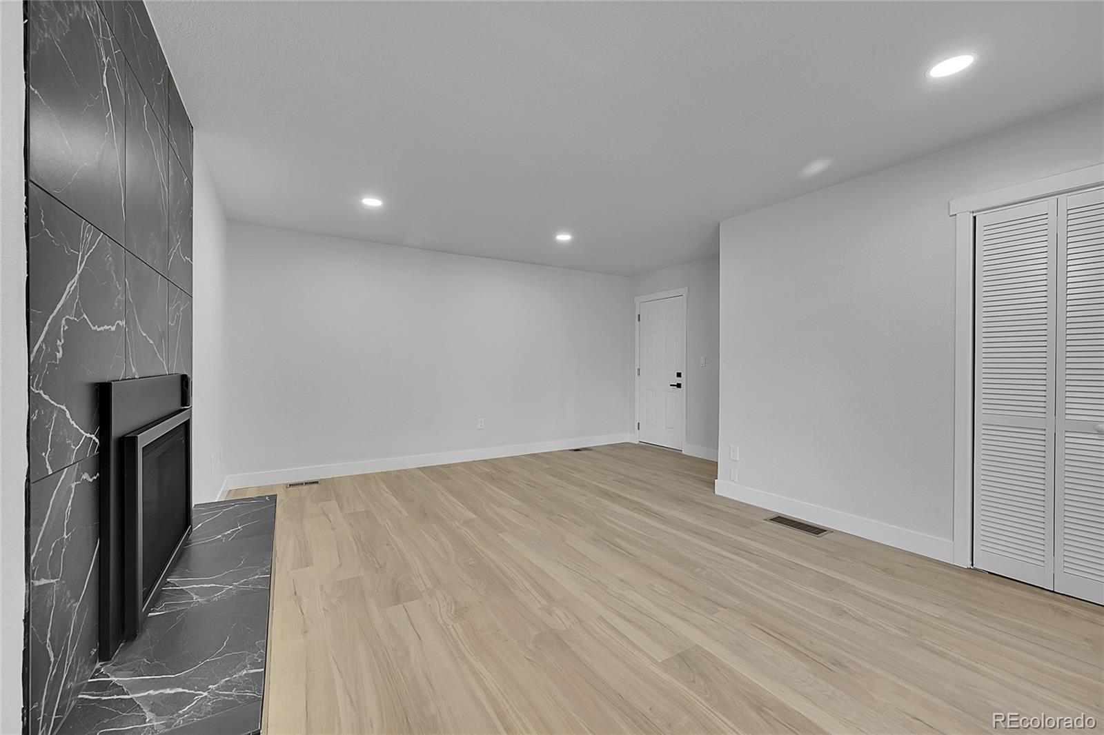 MLS Image #26 for 3140 s university boulevard,denver, Colorado
