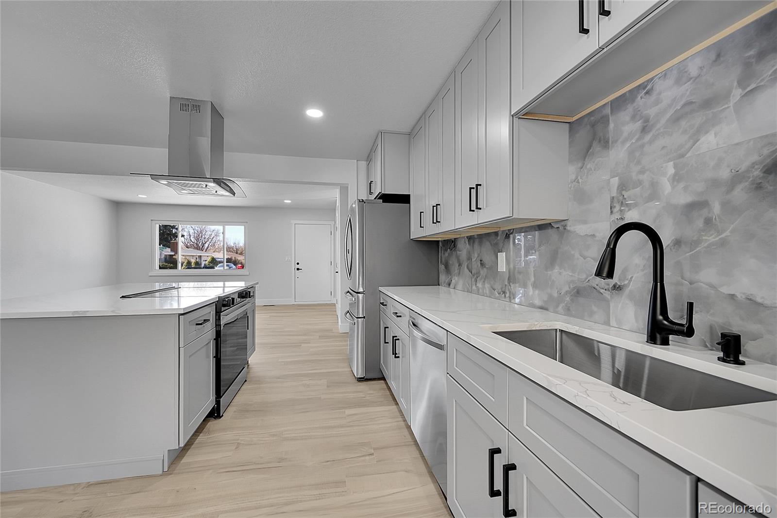 MLS Image #3 for 3140 s university boulevard,denver, Colorado