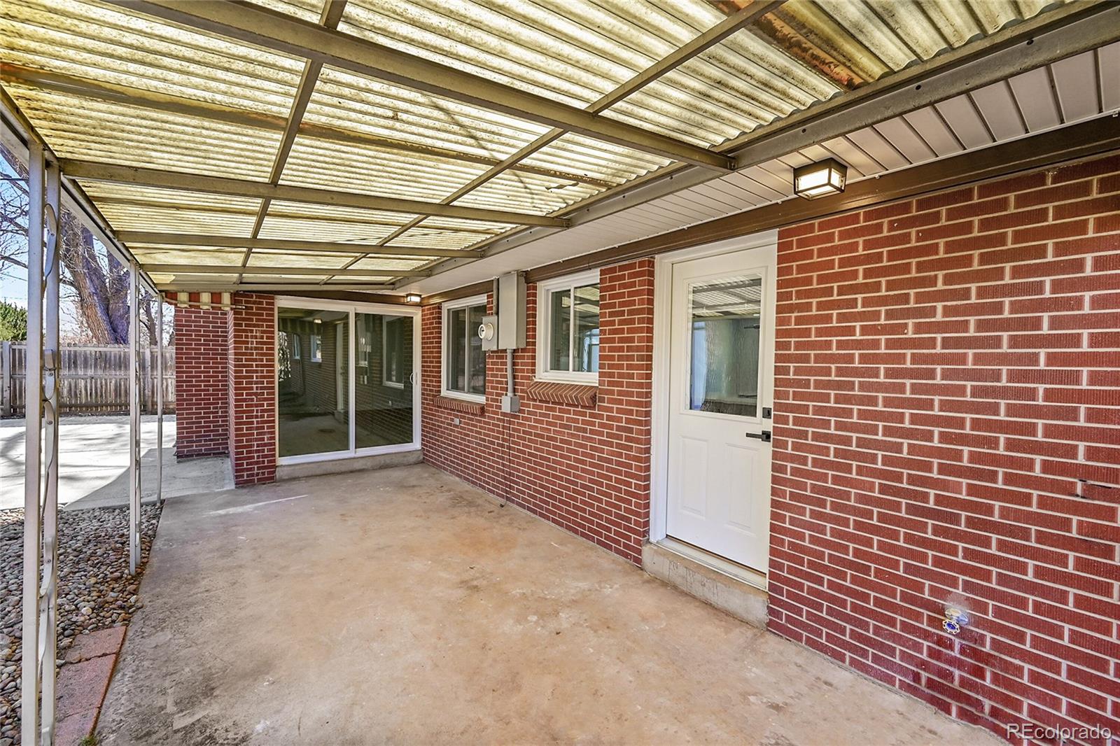 MLS Image #31 for 3140 s university boulevard,denver, Colorado