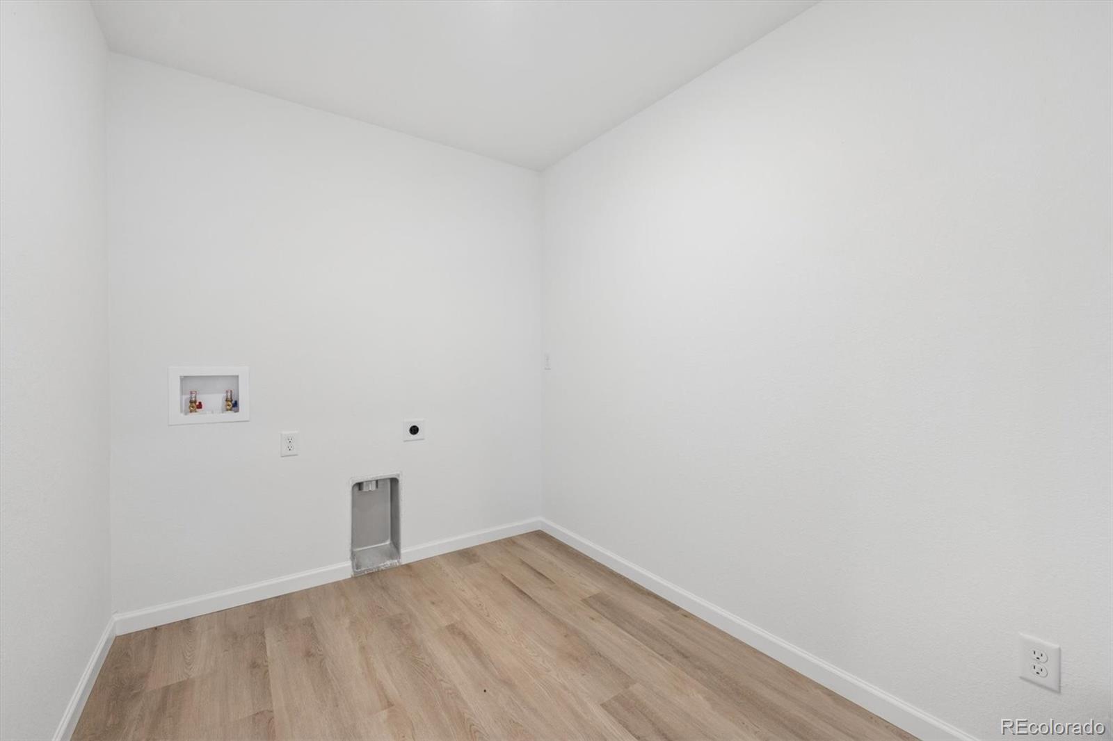 MLS Image #16 for 45945  wood thrush avenue,bennett, Colorado