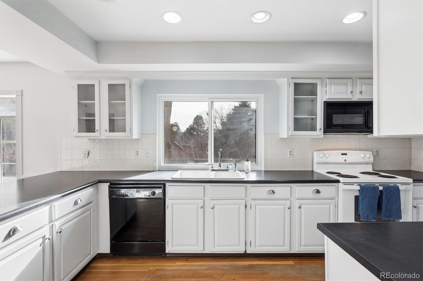 MLS Image #7 for 8624  mineral circle,centennial, Colorado