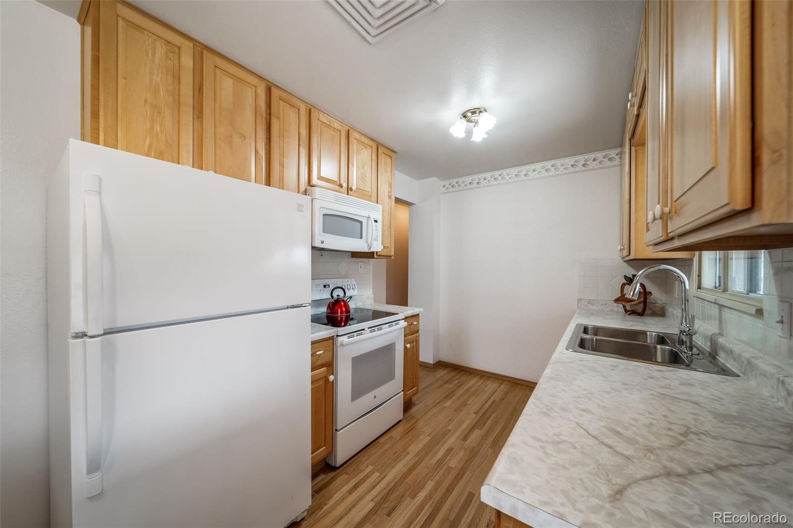 MLS Image #10 for 7921  granada road,denver, Colorado