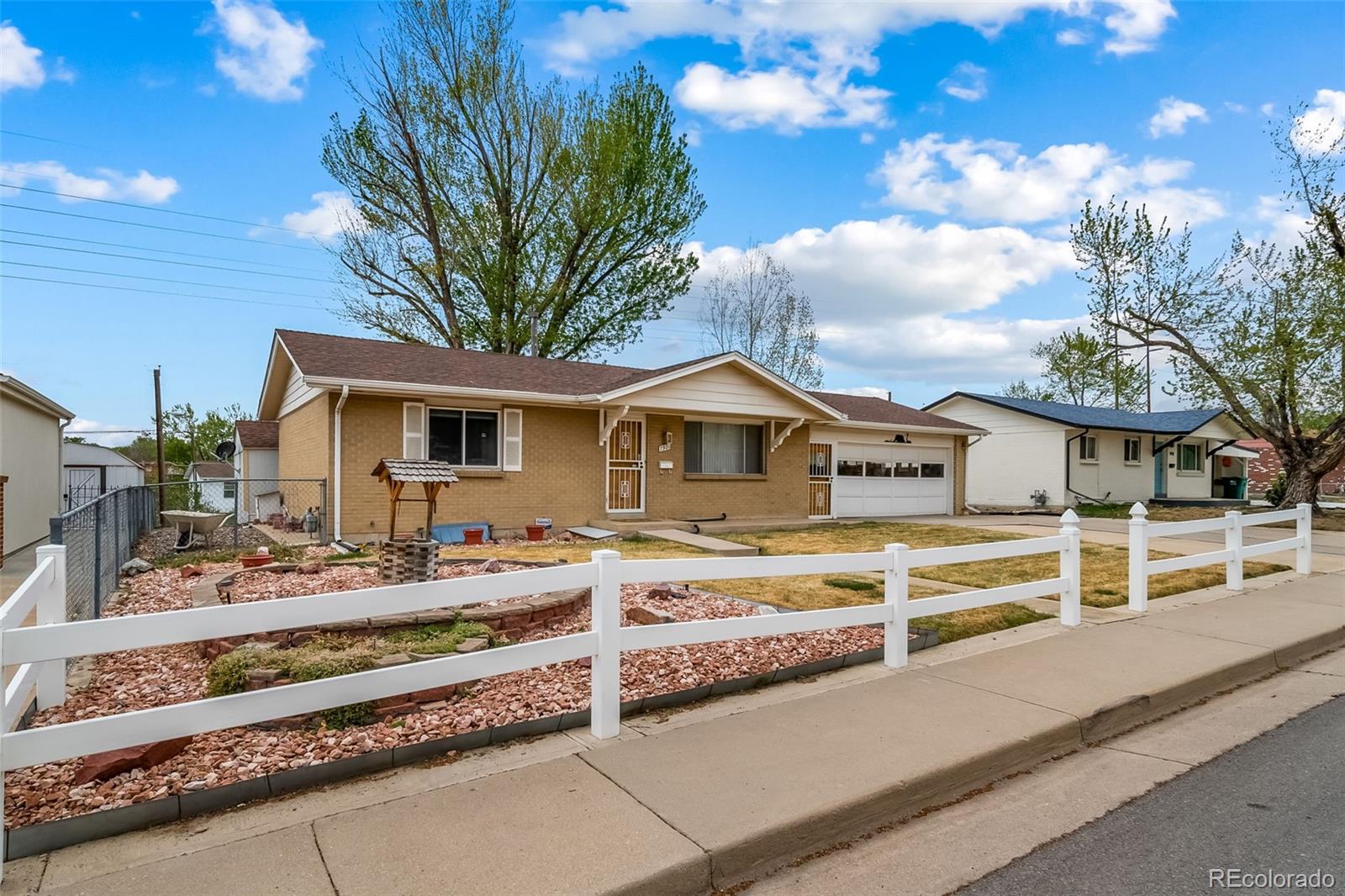 MLS Image #2 for 7921  granada road,denver, Colorado