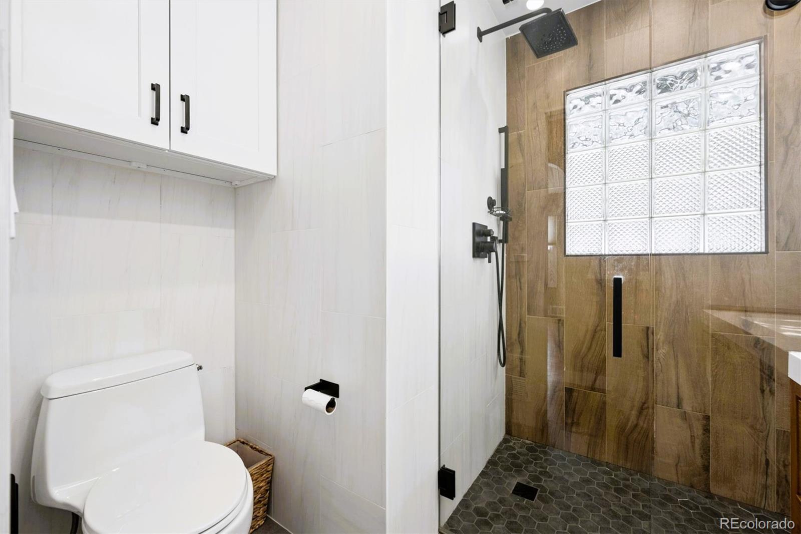 MLS Image #10 for 3041 w scott place,denver, Colorado