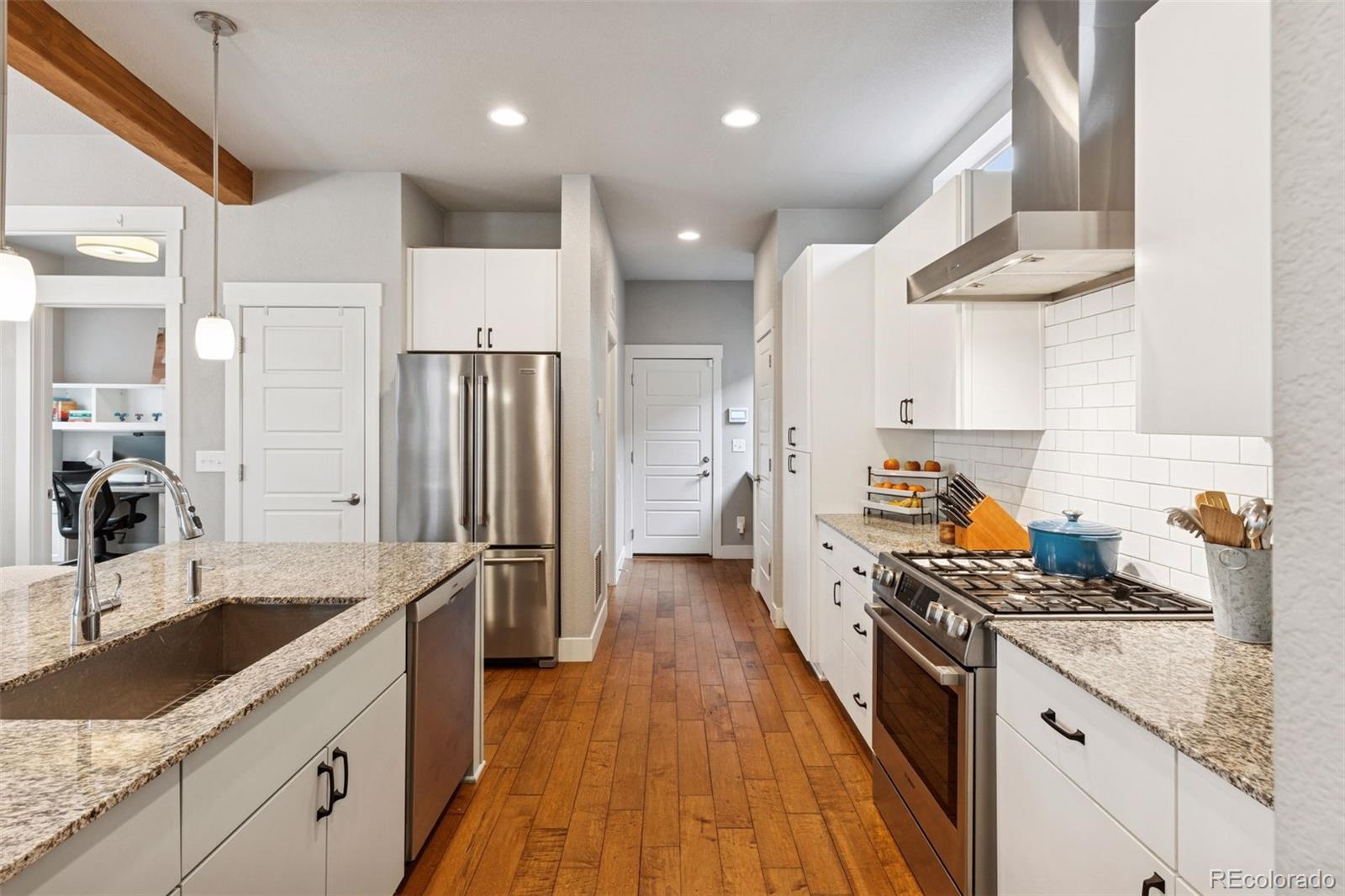 MLS Image #10 for 8785 e 55th avenue,denver, Colorado