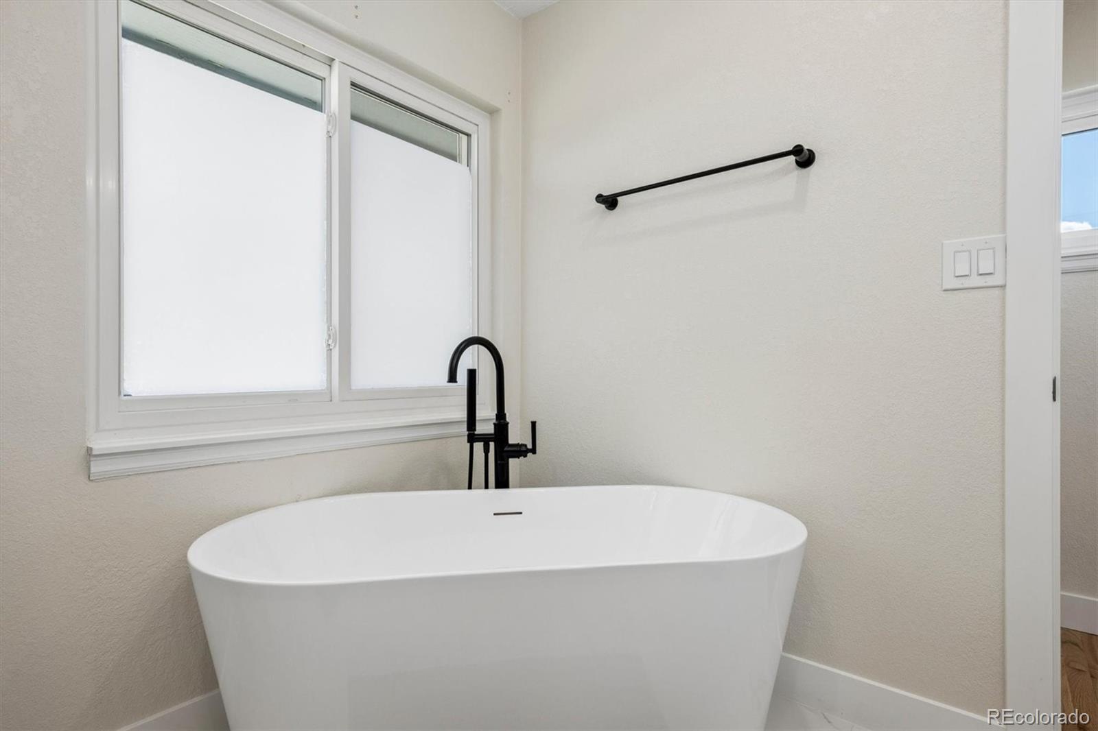 MLS Image #21 for 2590 s birch street,denver, Colorado