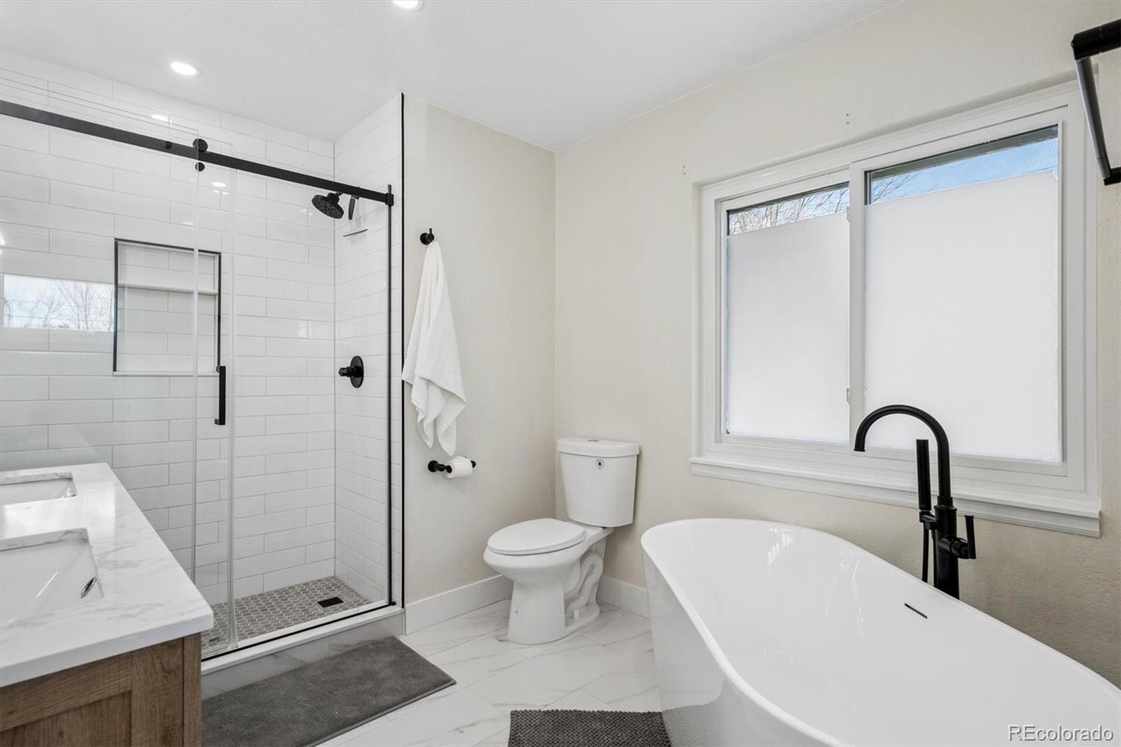 MLS Image #22 for 2590 s birch street,denver, Colorado