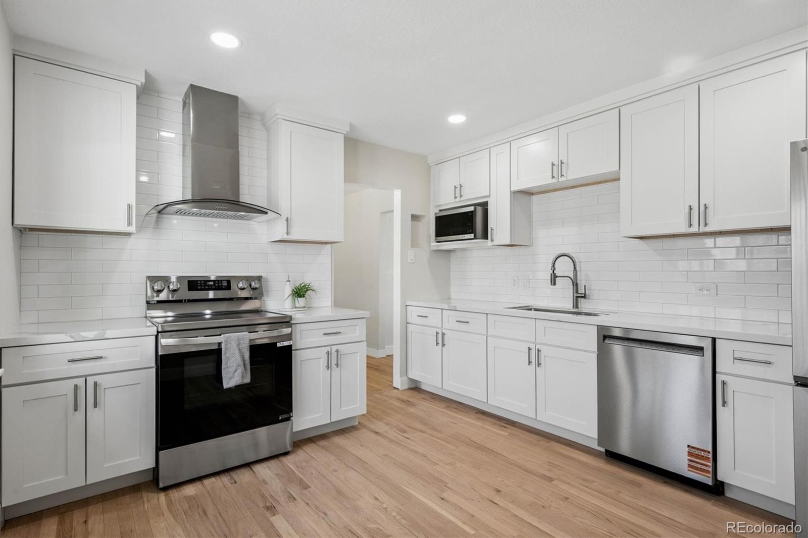 MLS Image #8 for 2590 s birch street,denver, Colorado