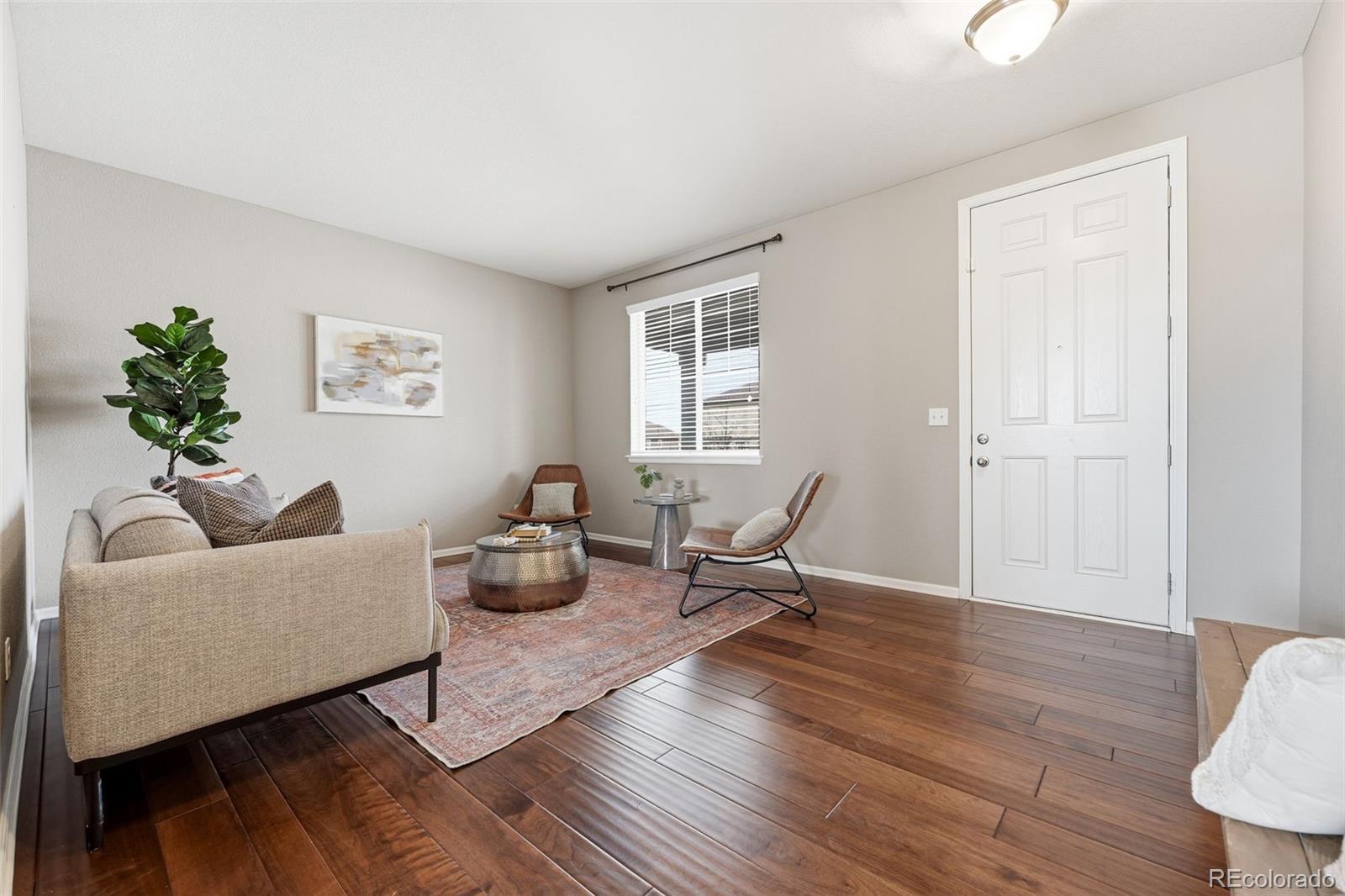 MLS Image #5 for 5090 s wenatchee circle,aurora, Colorado