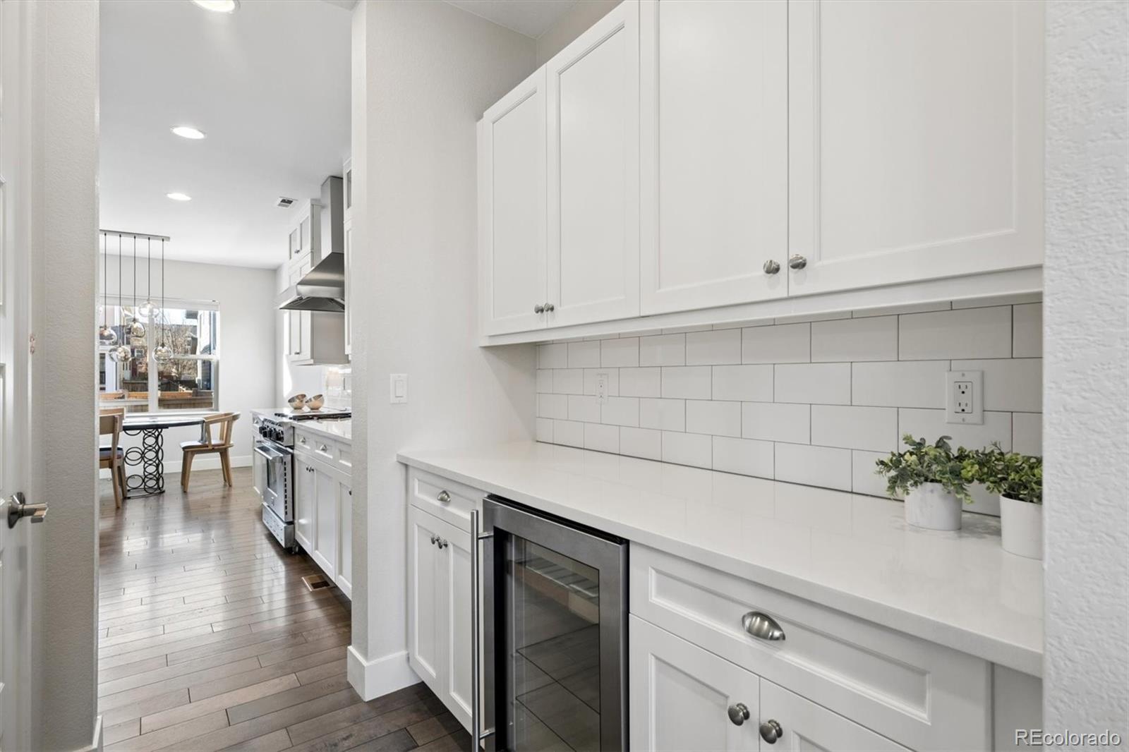 MLS Image #10 for 7840 e 32nd avenue,denver, Colorado