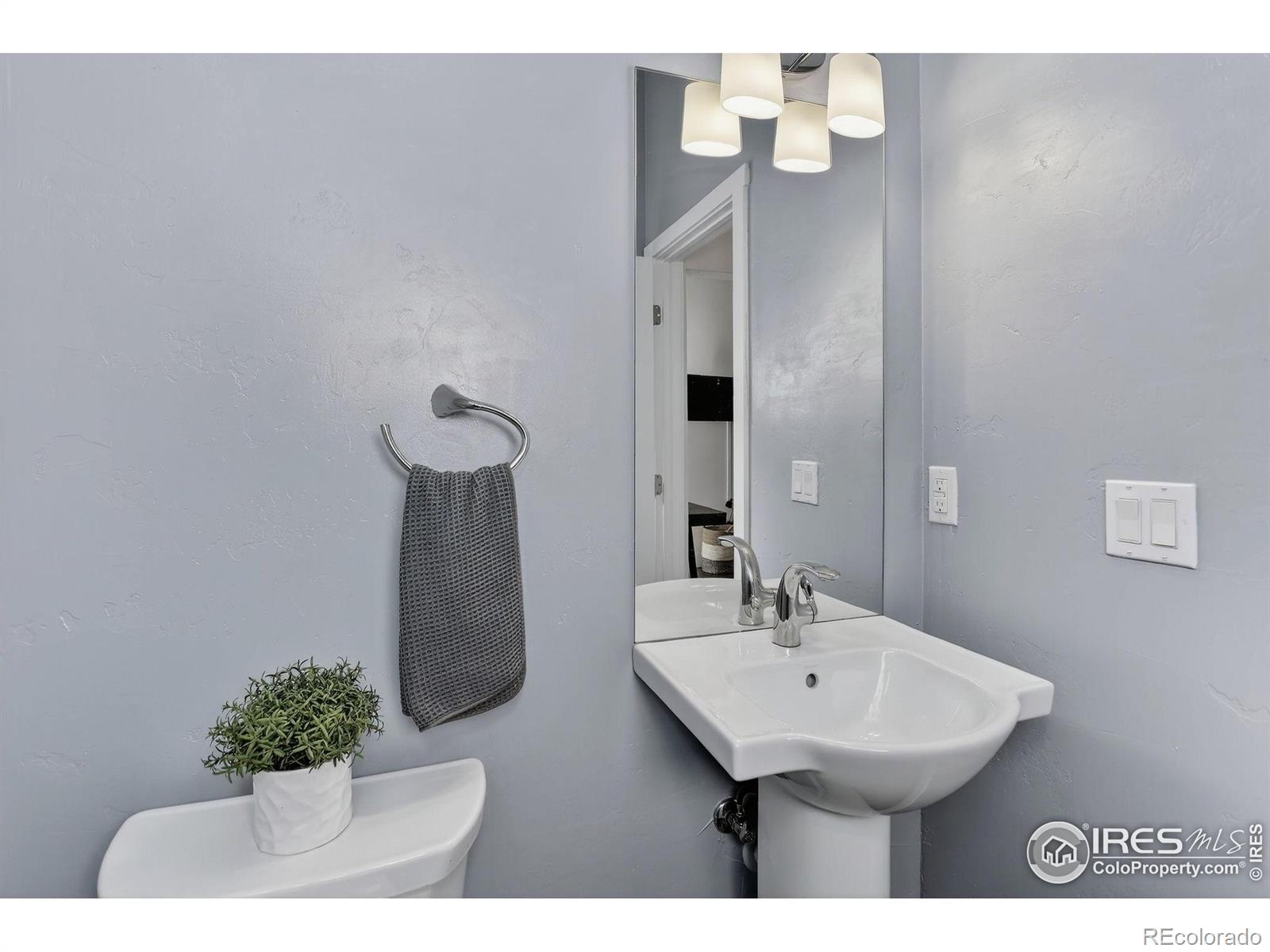 MLS Image #7 for 2139 n downing street ,denver, Colorado