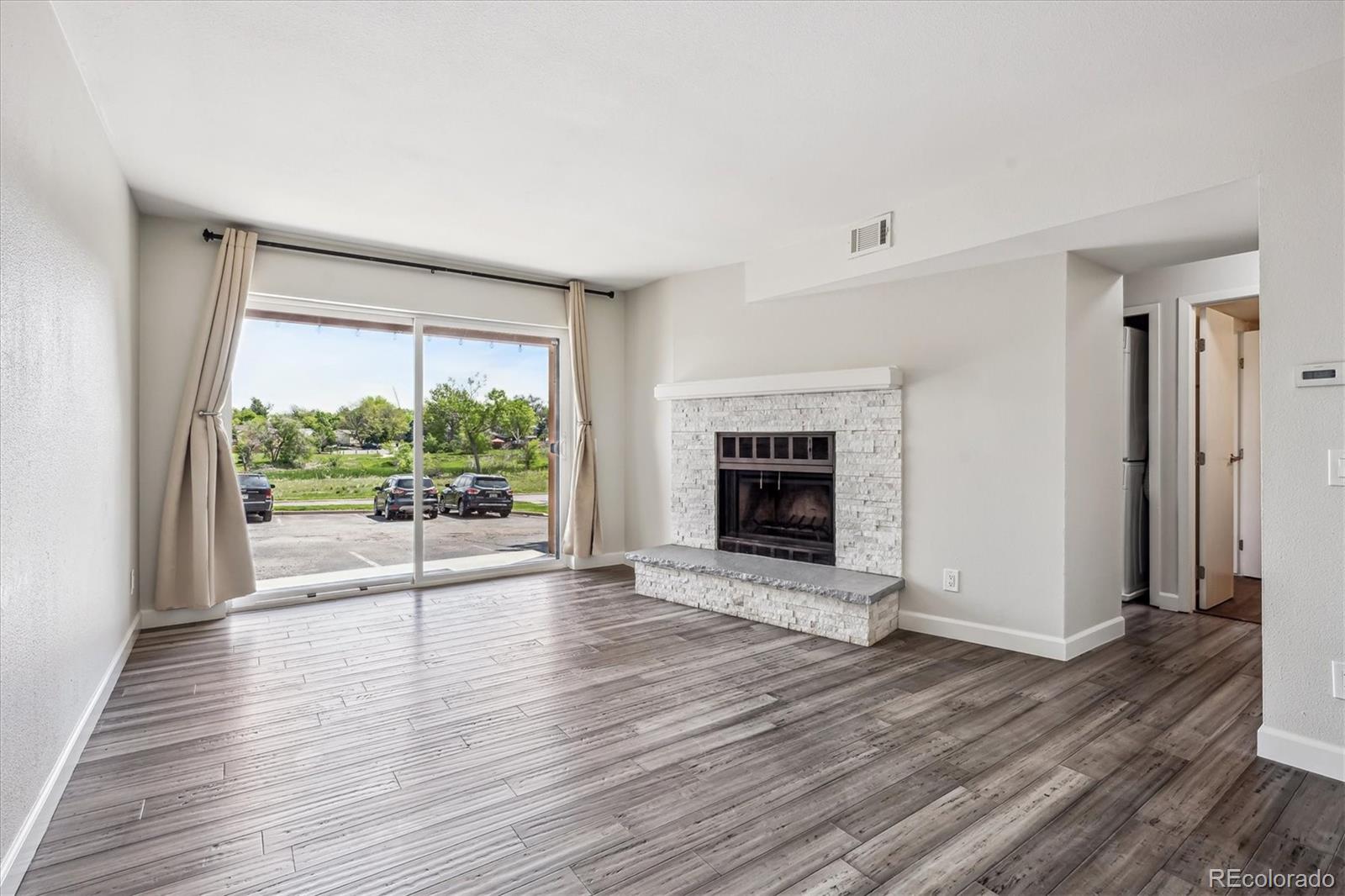 MLS Image #2 for 4273 s salida way 1,aurora, Colorado