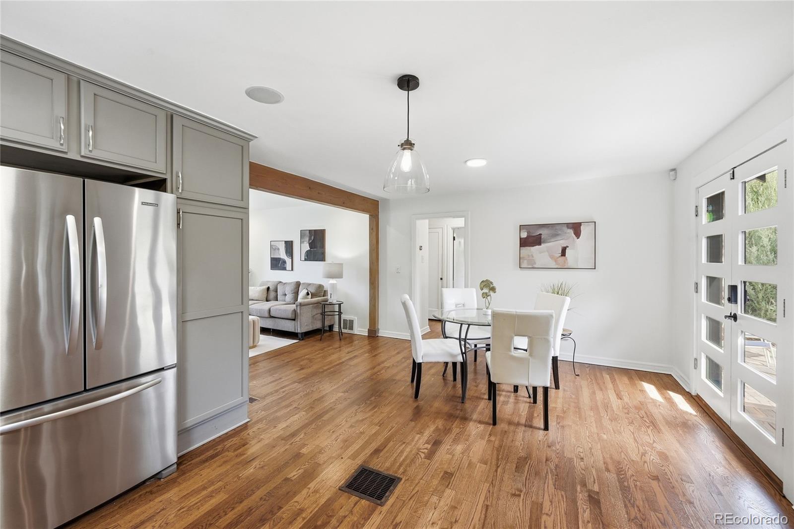 MLS Image #10 for 1000  locust street,denver, Colorado