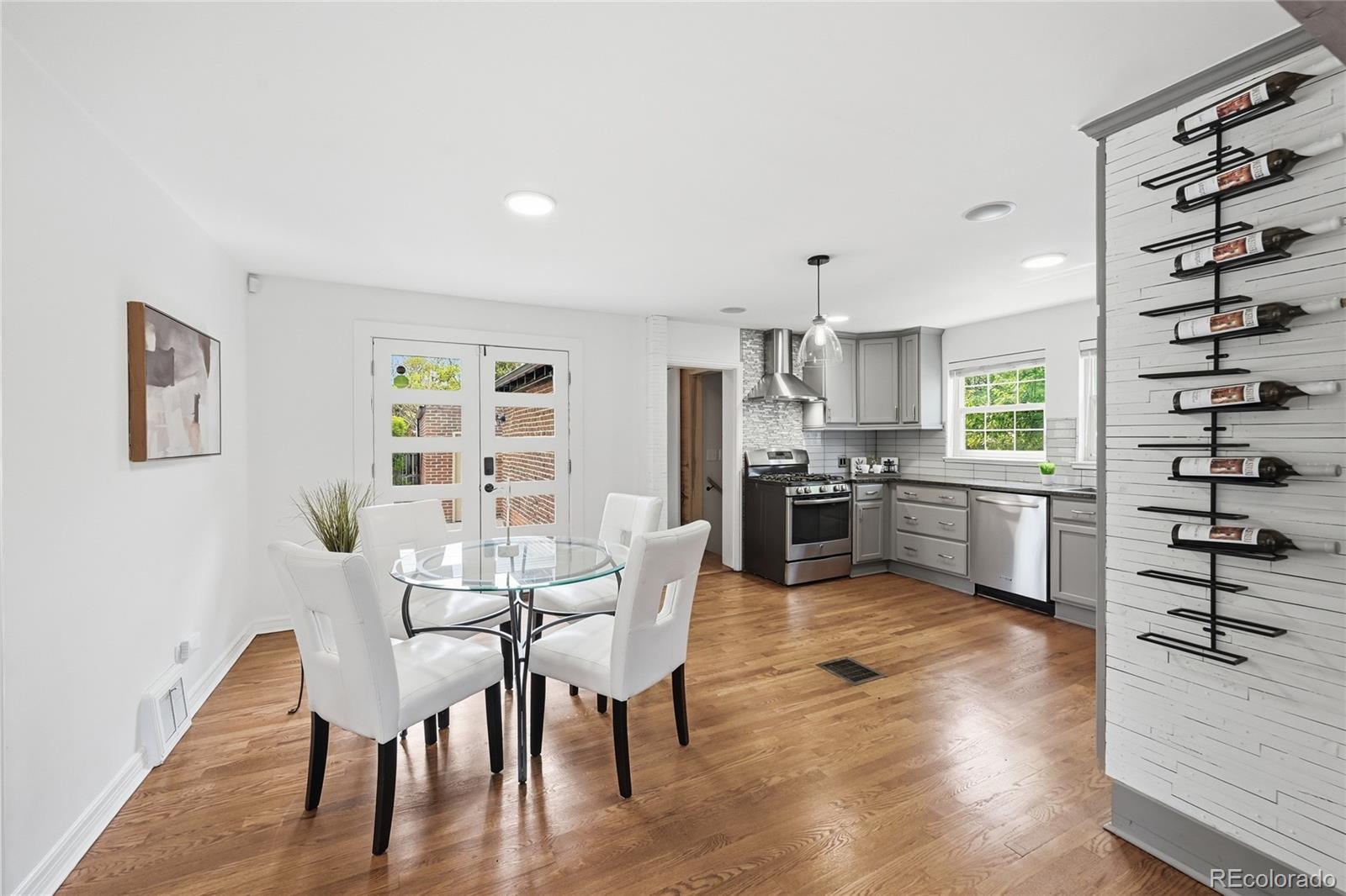 MLS Image #6 for 1000  locust street,denver, Colorado