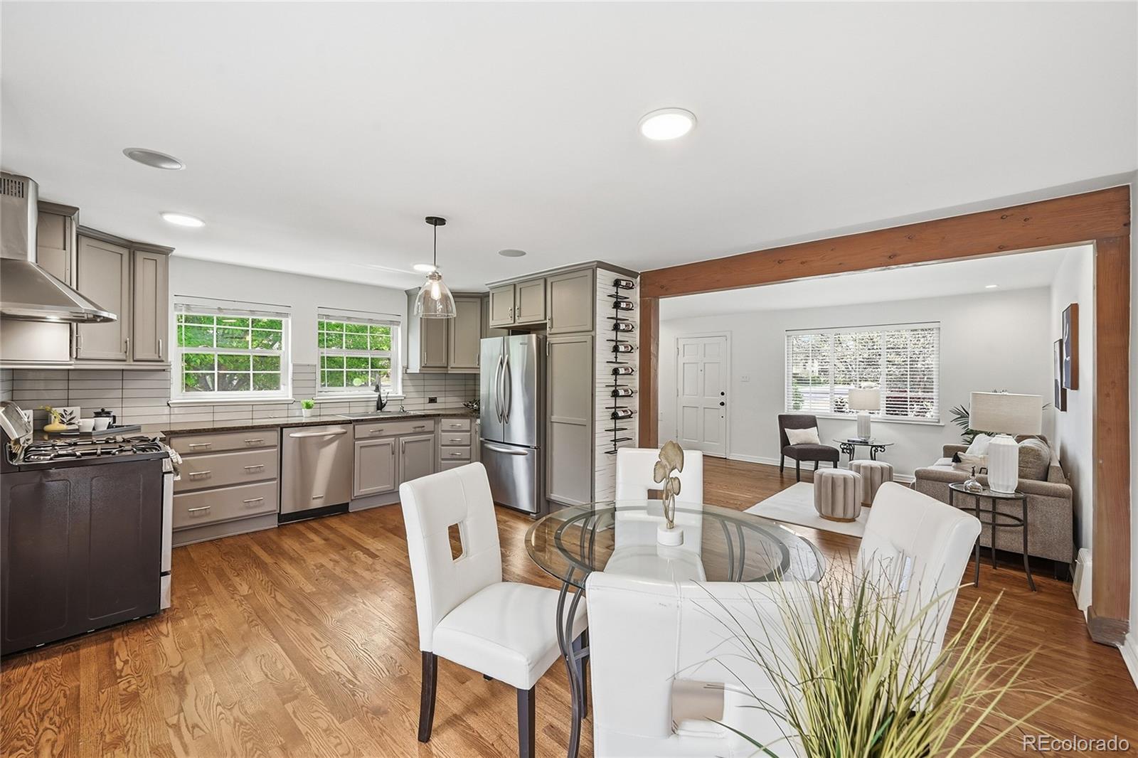 MLS Image #7 for 1000  locust street,denver, Colorado