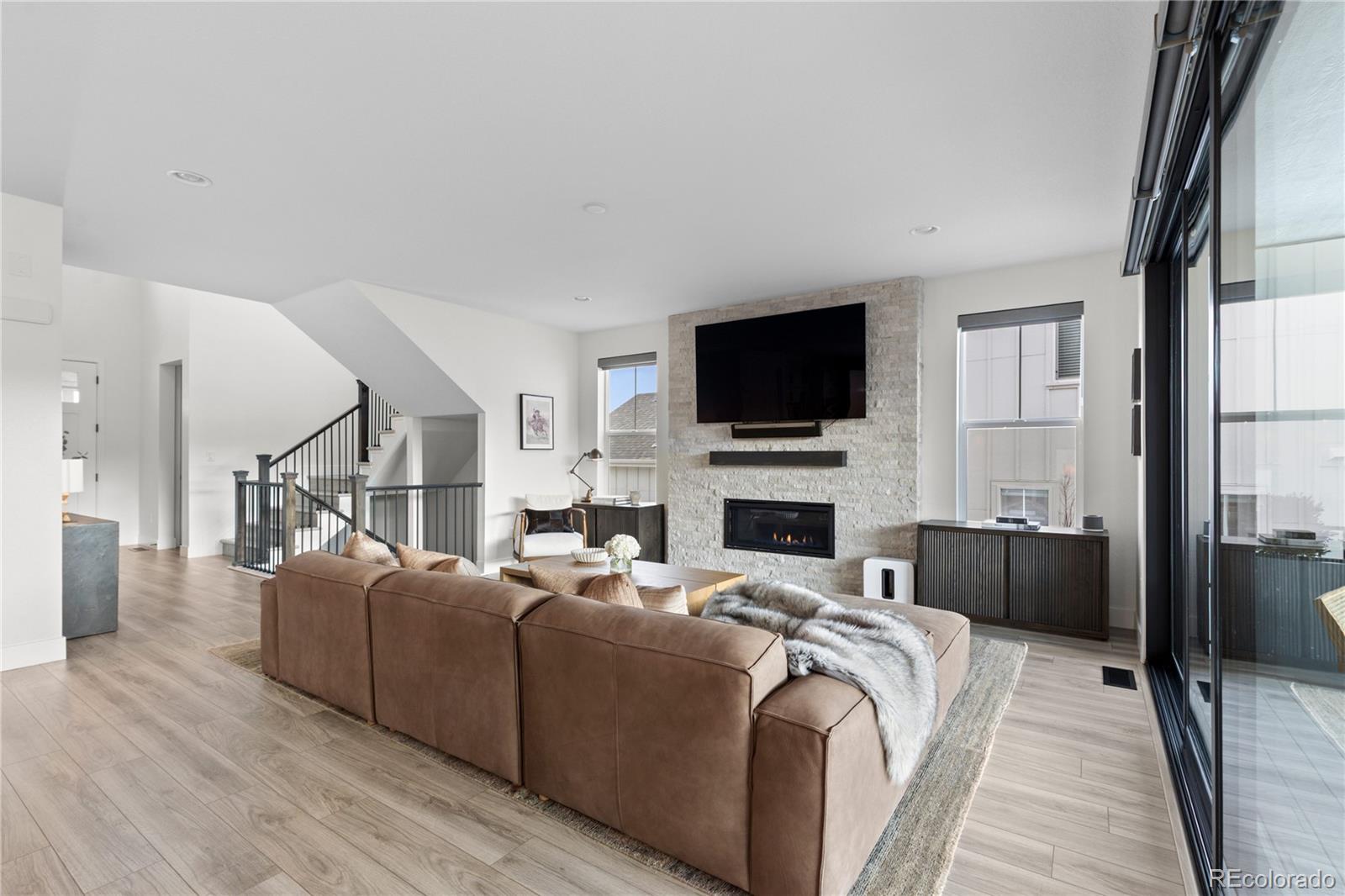 MLS Image #12 for 7098  copper sky circle,castle pines, Colorado