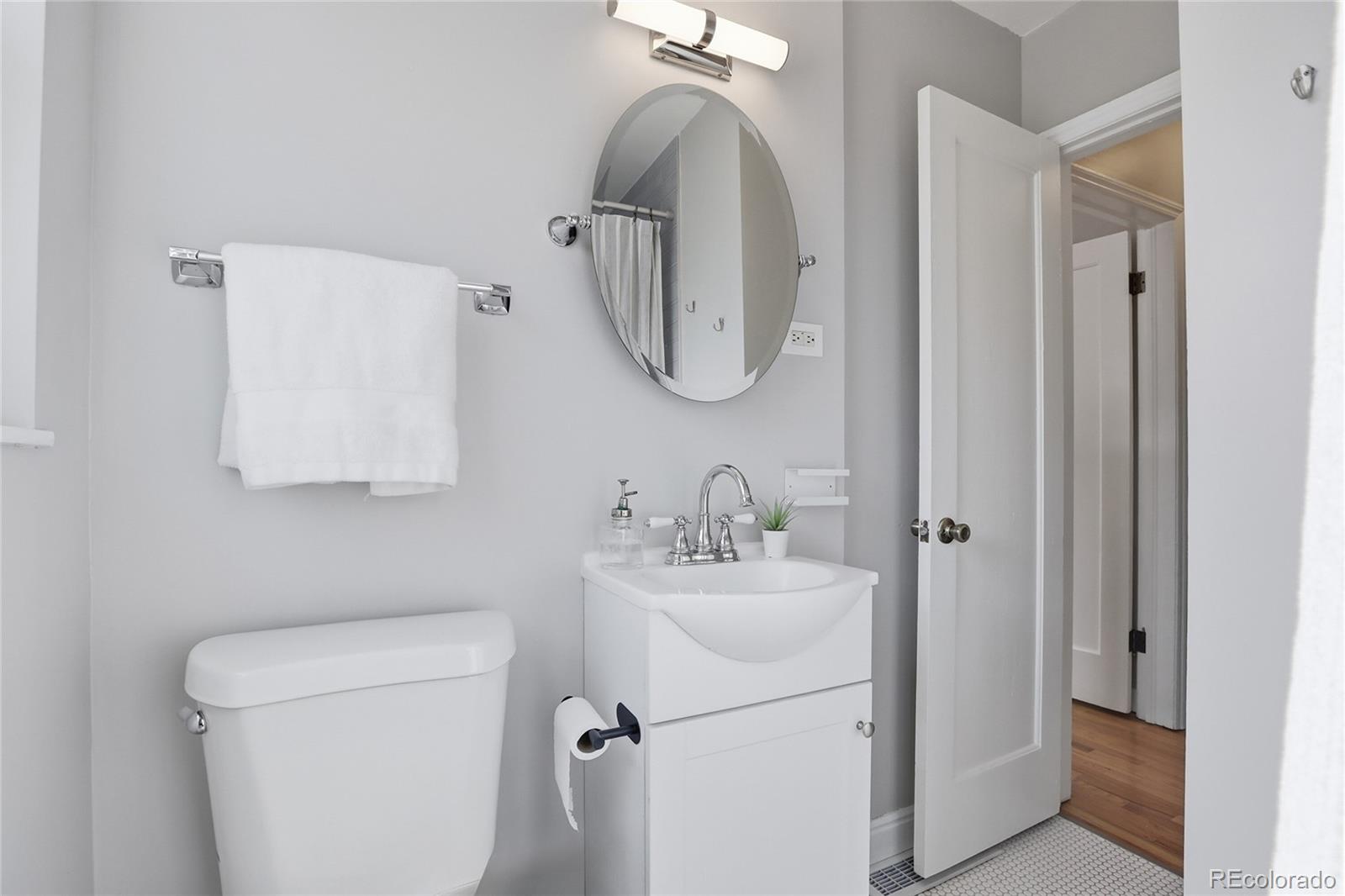 MLS Image #25 for 2680  leyden street,denver, Colorado