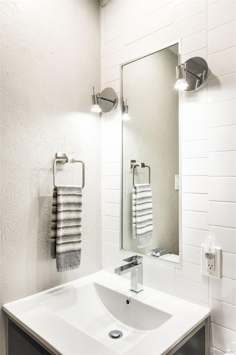 MLS Image #13 for 790  clayton street,denver, Colorado