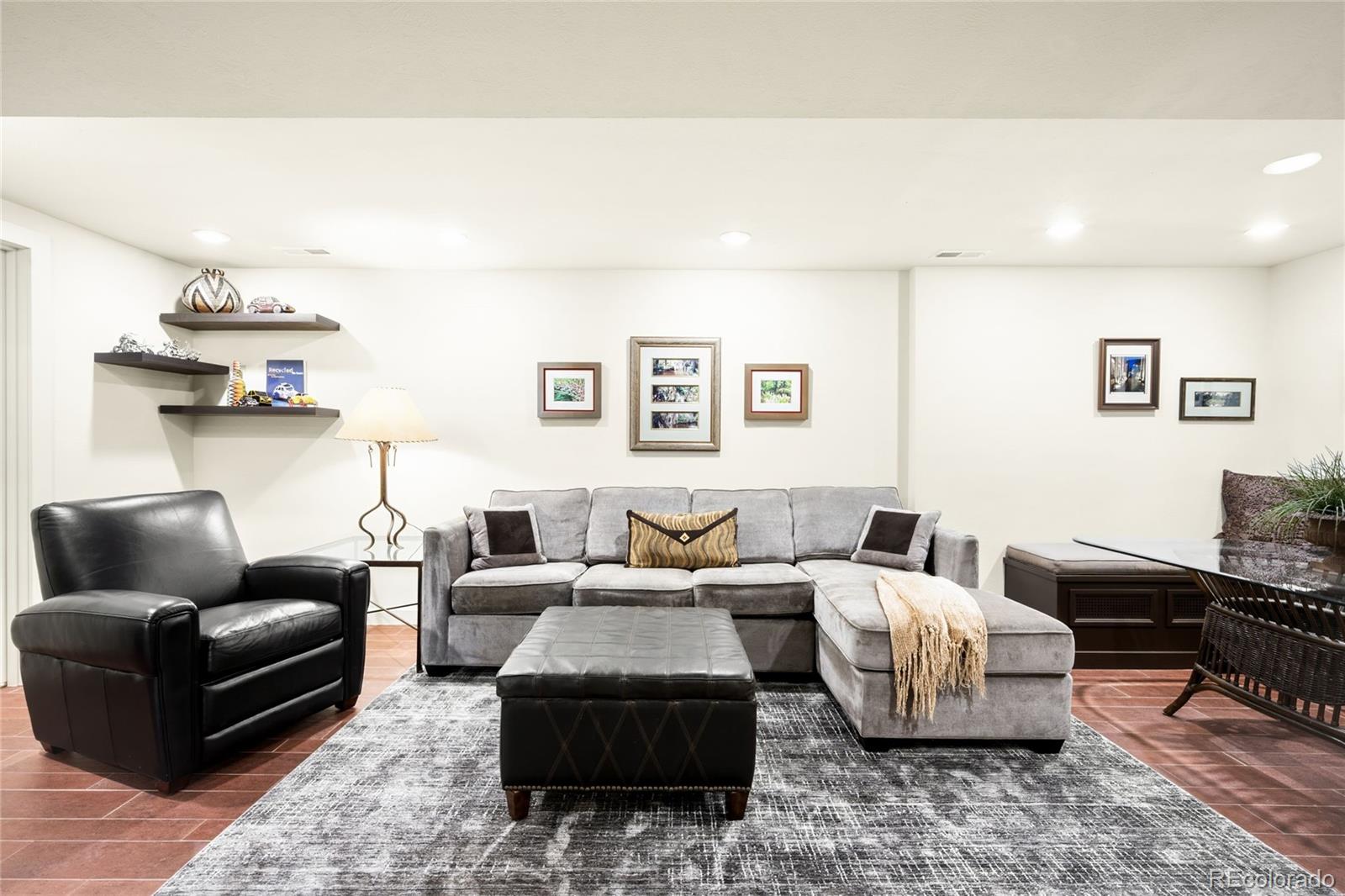 MLS Image #16 for 790  clayton street,denver, Colorado