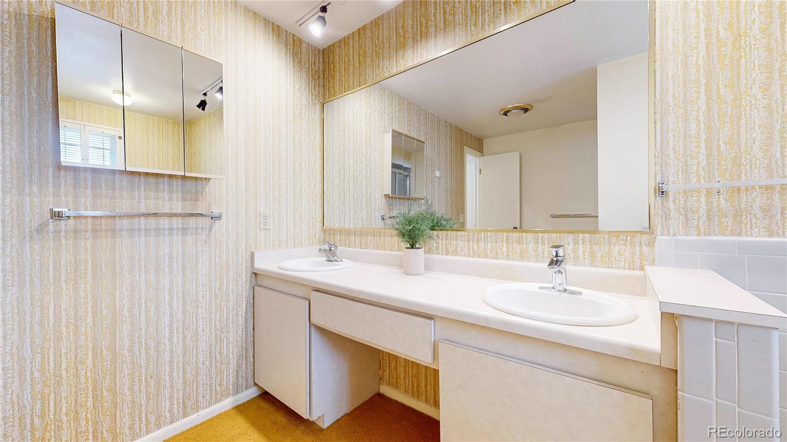 MLS Image #27 for 5832 e ithaca place ,denver, Colorado