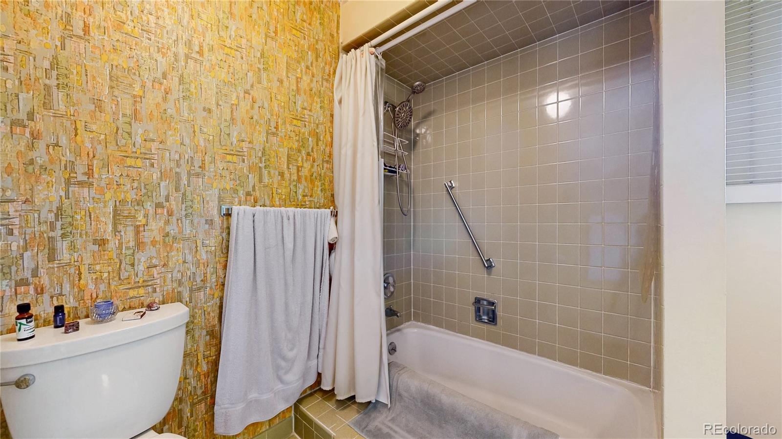MLS Image #31 for 5832 e ithaca place ,denver, Colorado