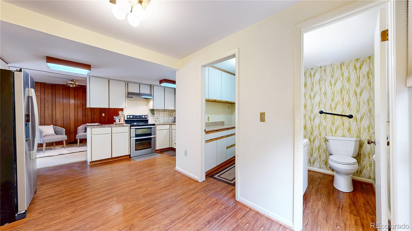 MLS Image #9 for 5832 e ithaca place ,denver, Colorado