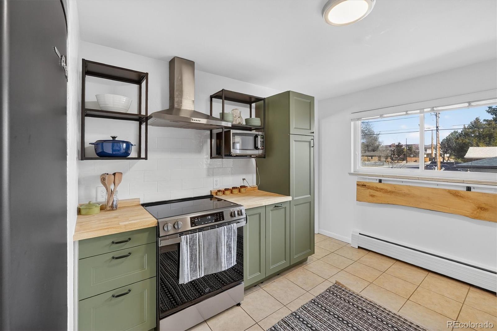MLS Image #10 for 1002 s krameria street,denver, Colorado
