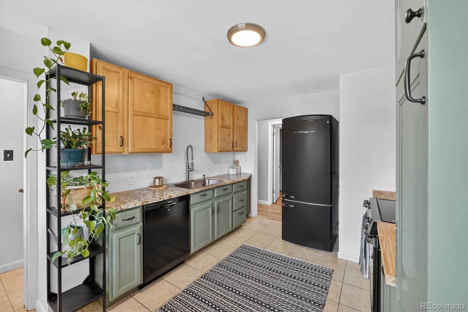MLS Image #7 for 1002 s krameria street,denver, Colorado