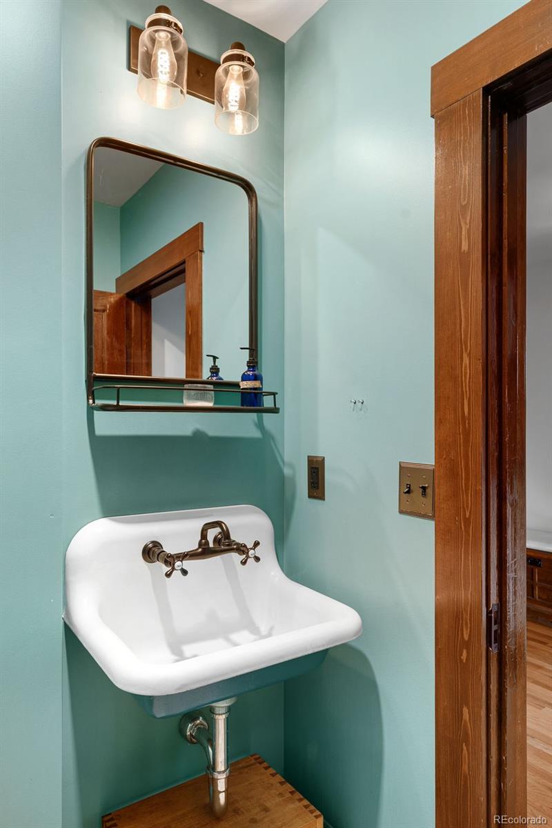 MLS Image #25 for 1959 s washington street,denver, Colorado