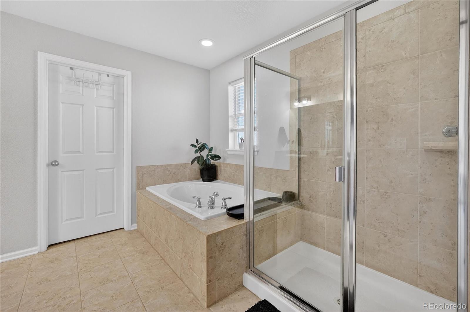 MLS Image #36 for 19472 e 63rd drive,aurora, Colorado