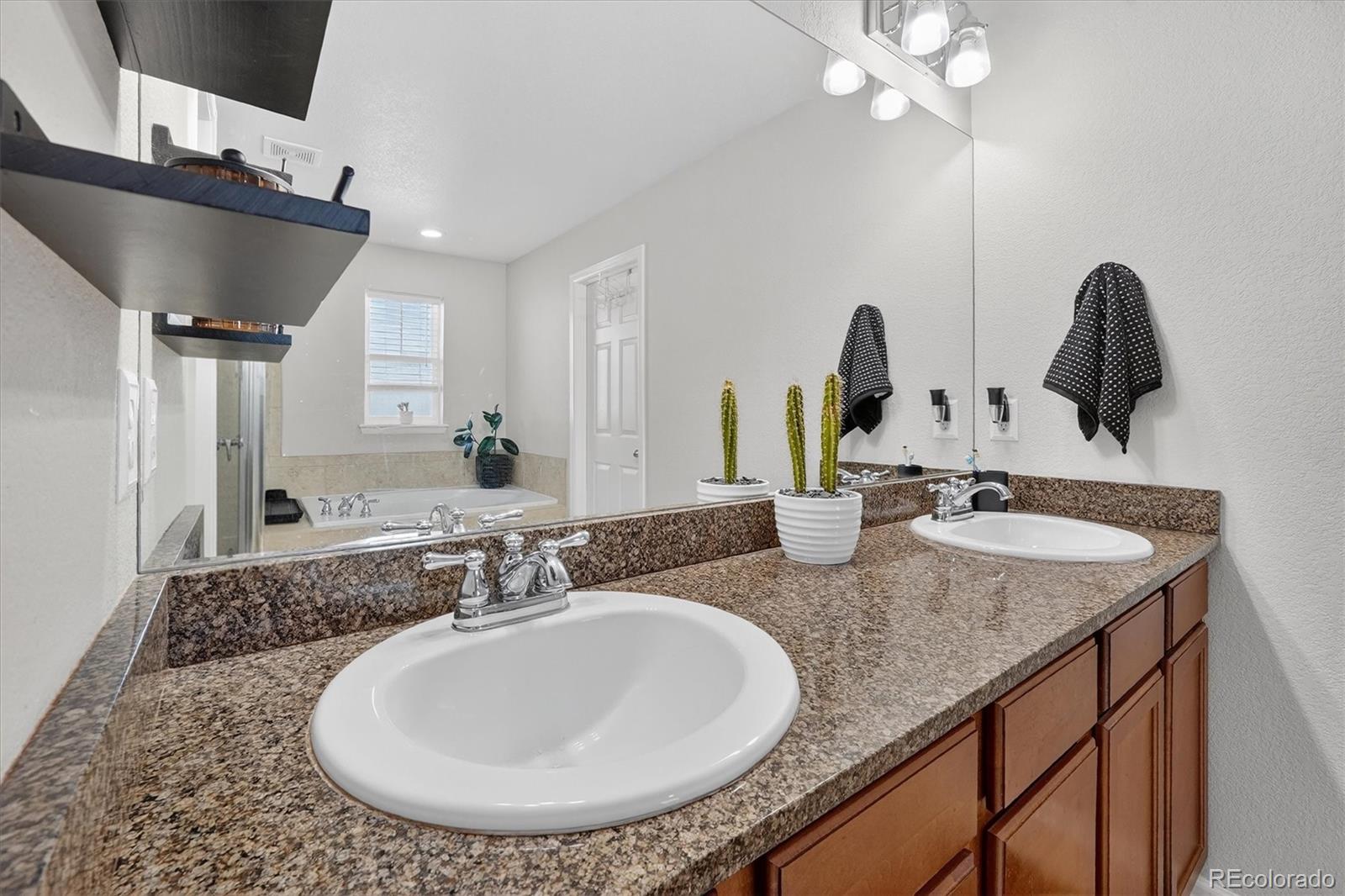 MLS Image #38 for 19472 e 63rd drive,aurora, Colorado