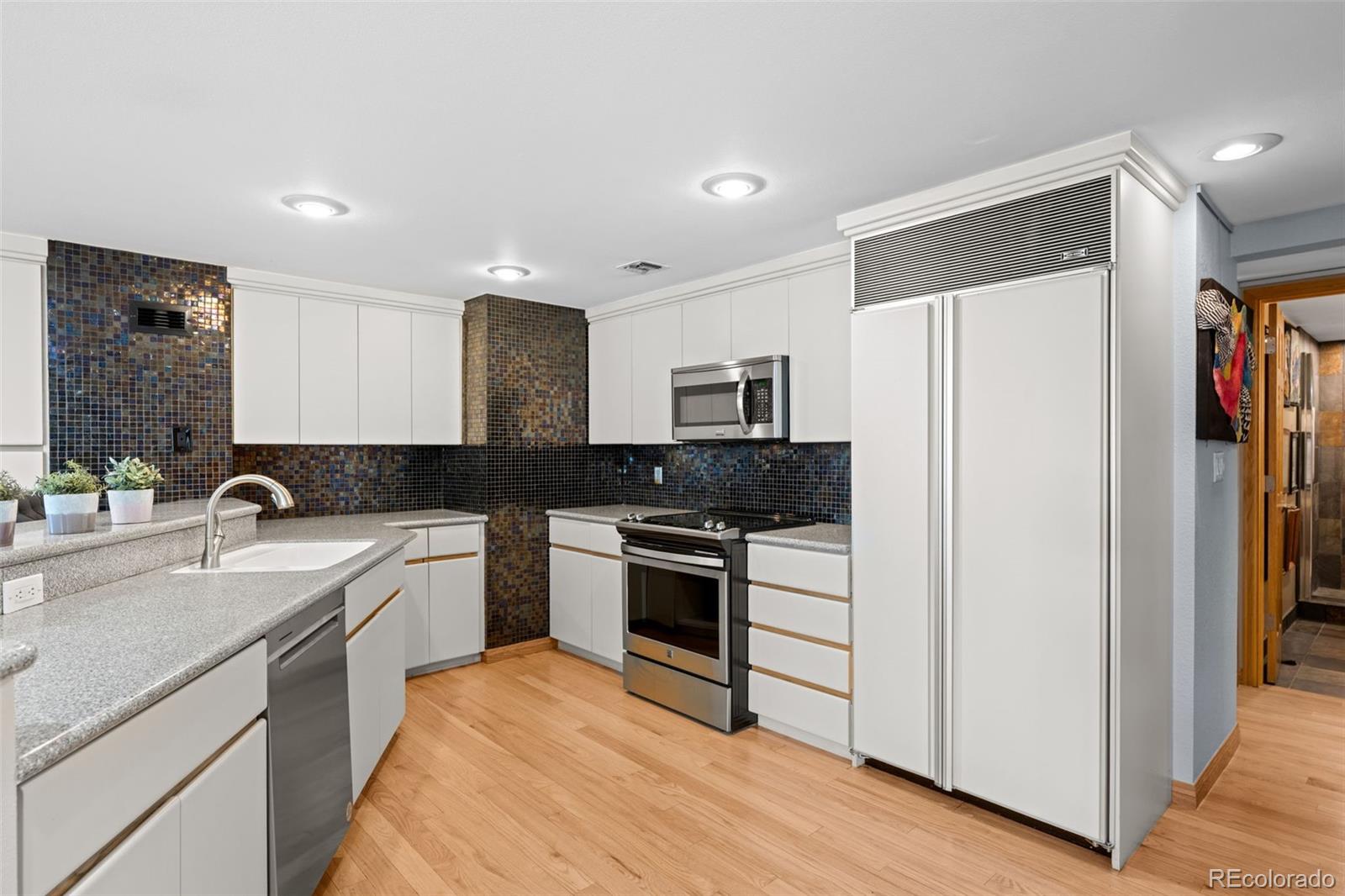 MLS Image #4 for 1777  larimer street 1410,denver, Colorado