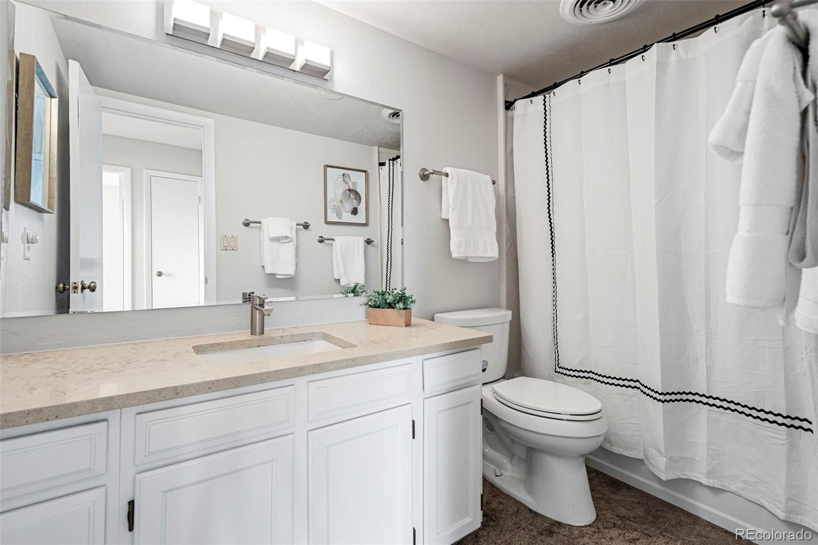 MLS Image #23 for 1243  gaylord street 502,denver, Colorado