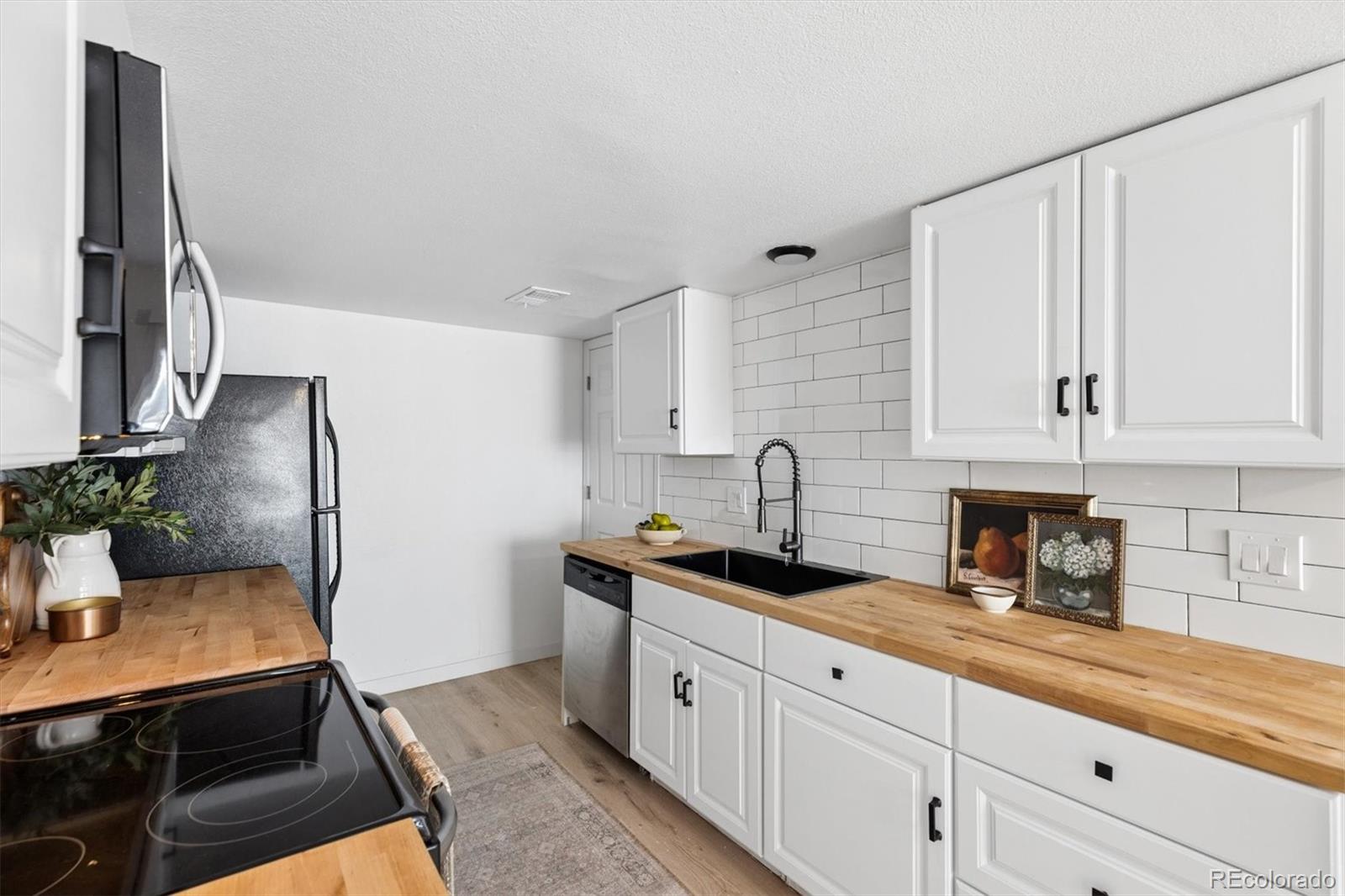 MLS Image #6 for 14524 e 13th avenue ,aurora, Colorado