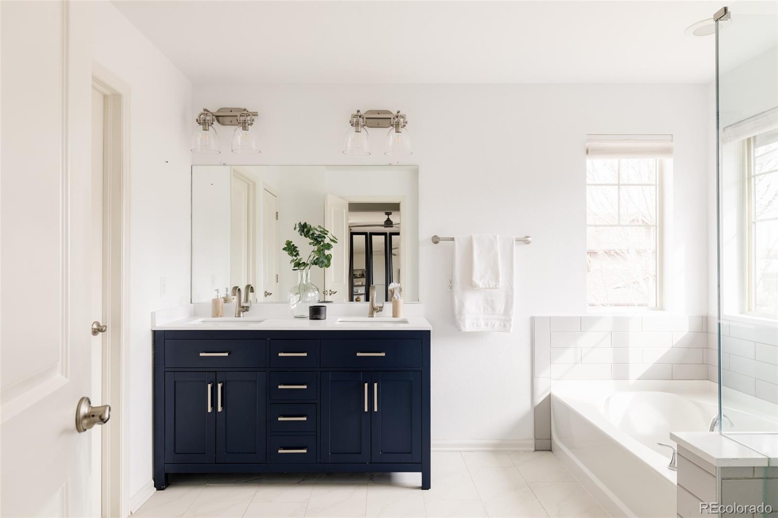 MLS Image #14 for 8072 e 49th place,denver, Colorado