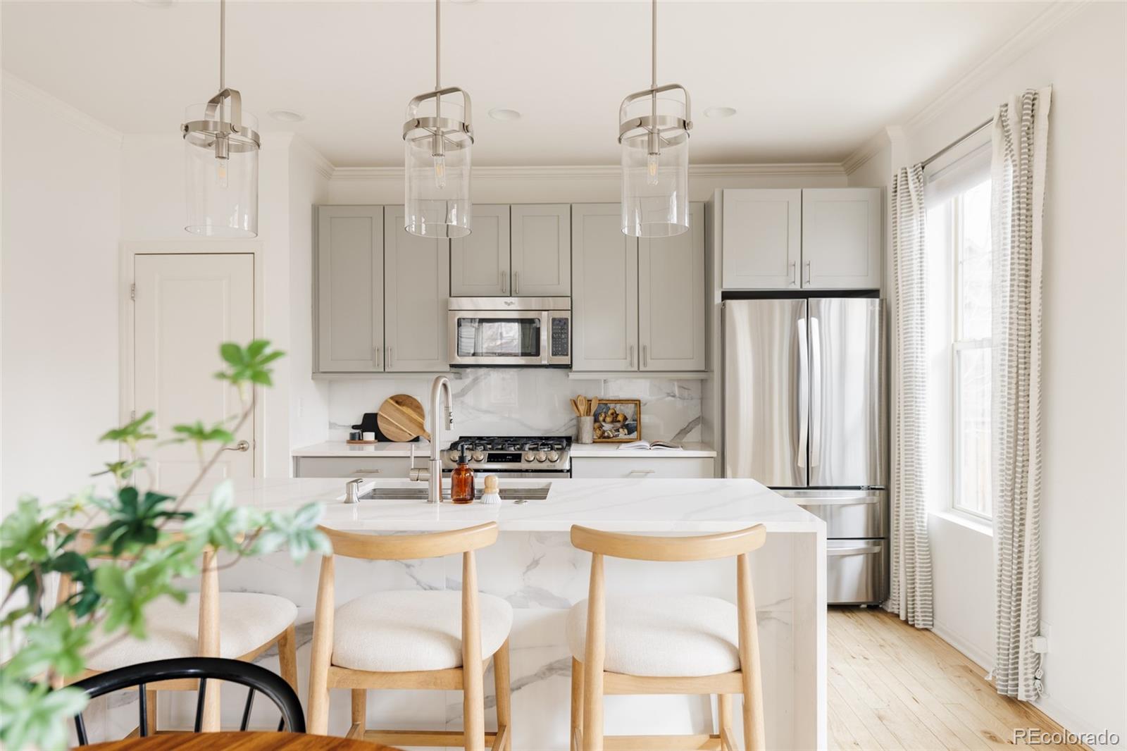 MLS Image #6 for 8072 e 49th place,denver, Colorado