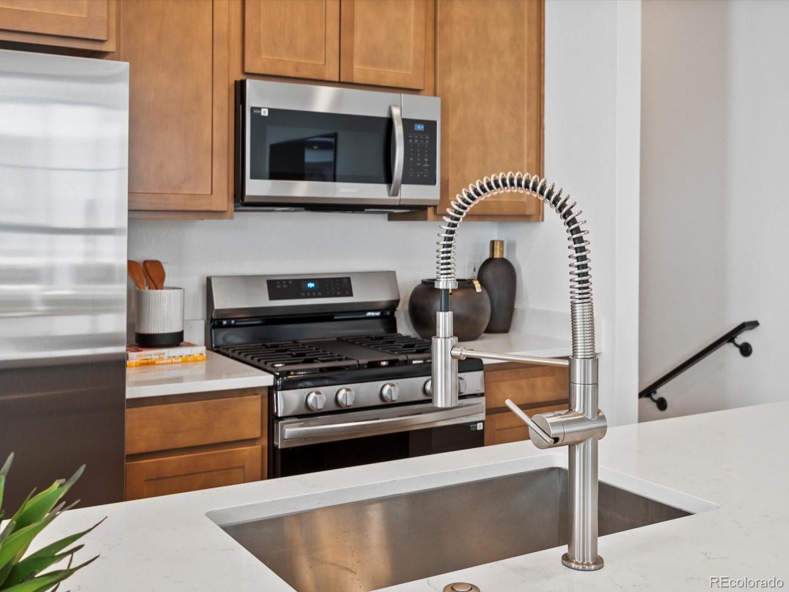 MLS Image #9 for 2060 s holly street 4,denver, Colorado