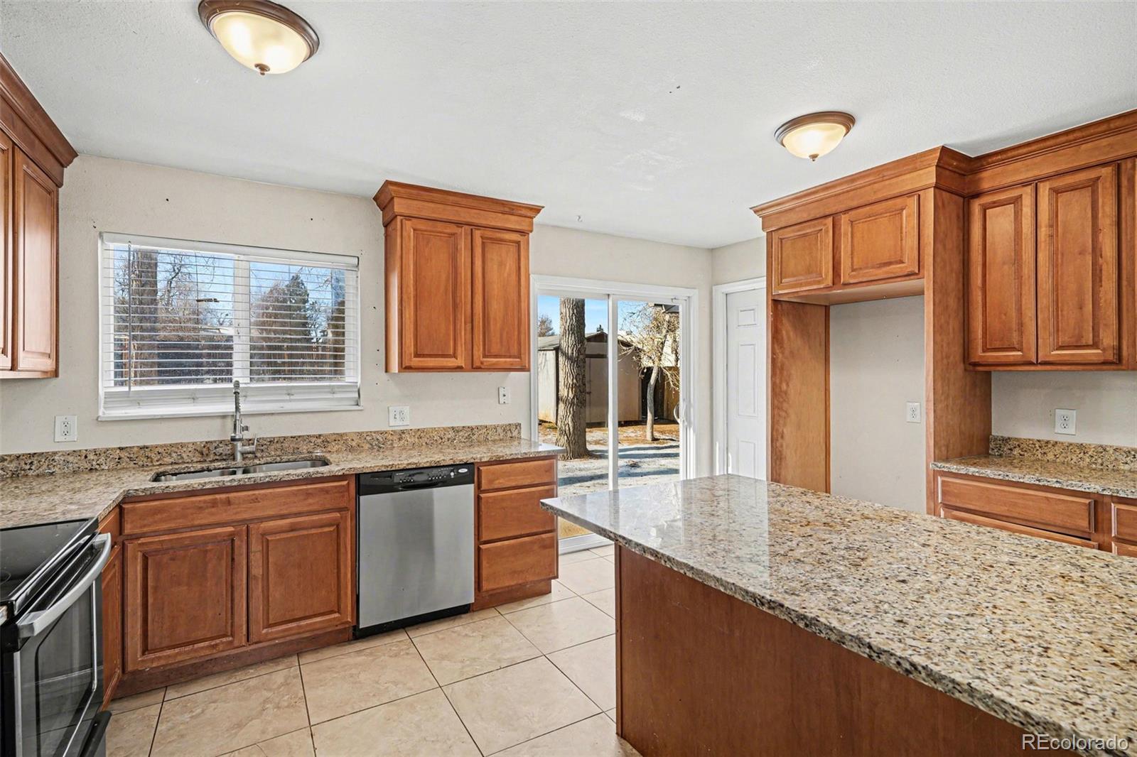 MLS Image #8 for 2679 s memphis way,aurora, Colorado