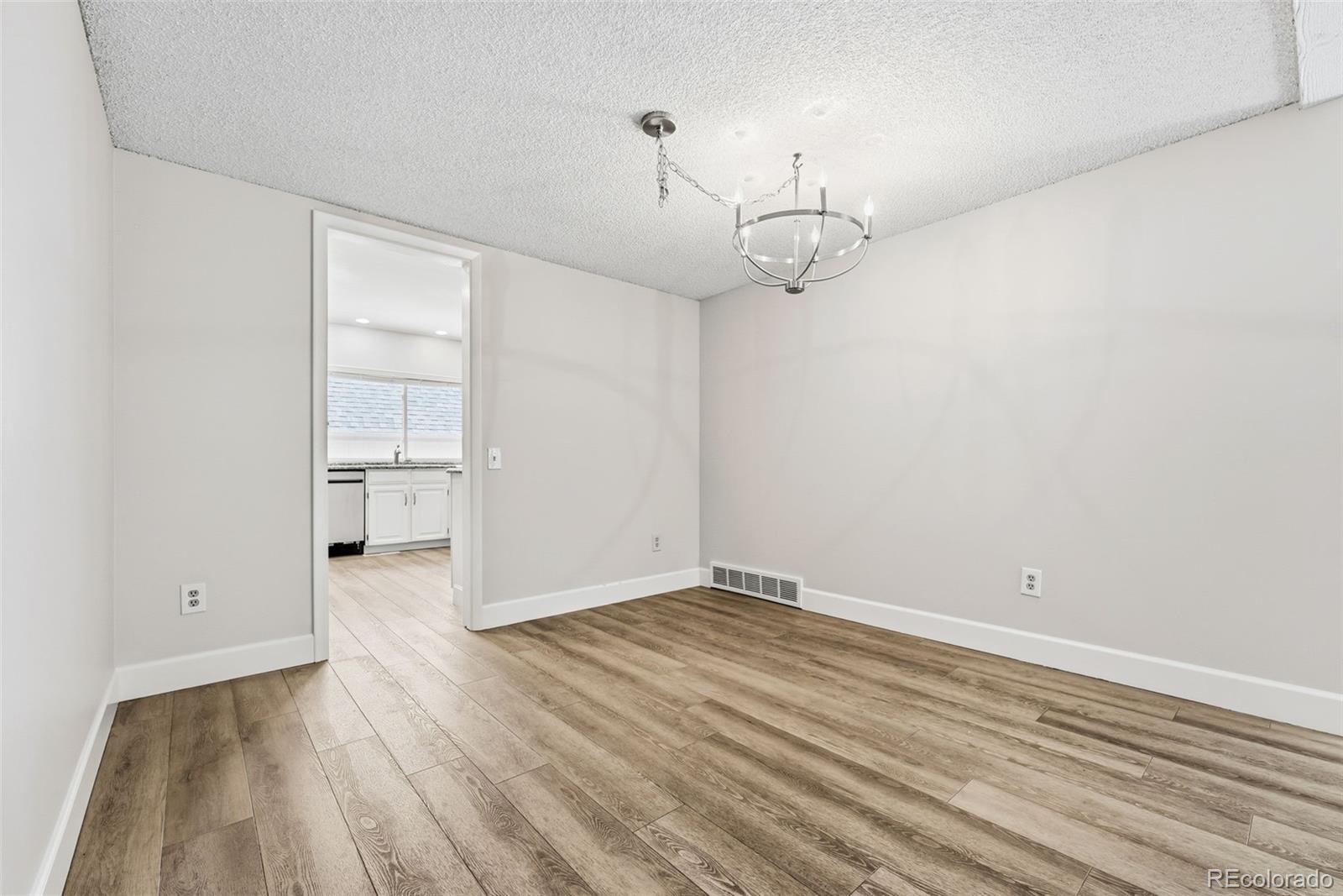 MLS Image #11 for 8328 e phillips place,centennial, Colorado