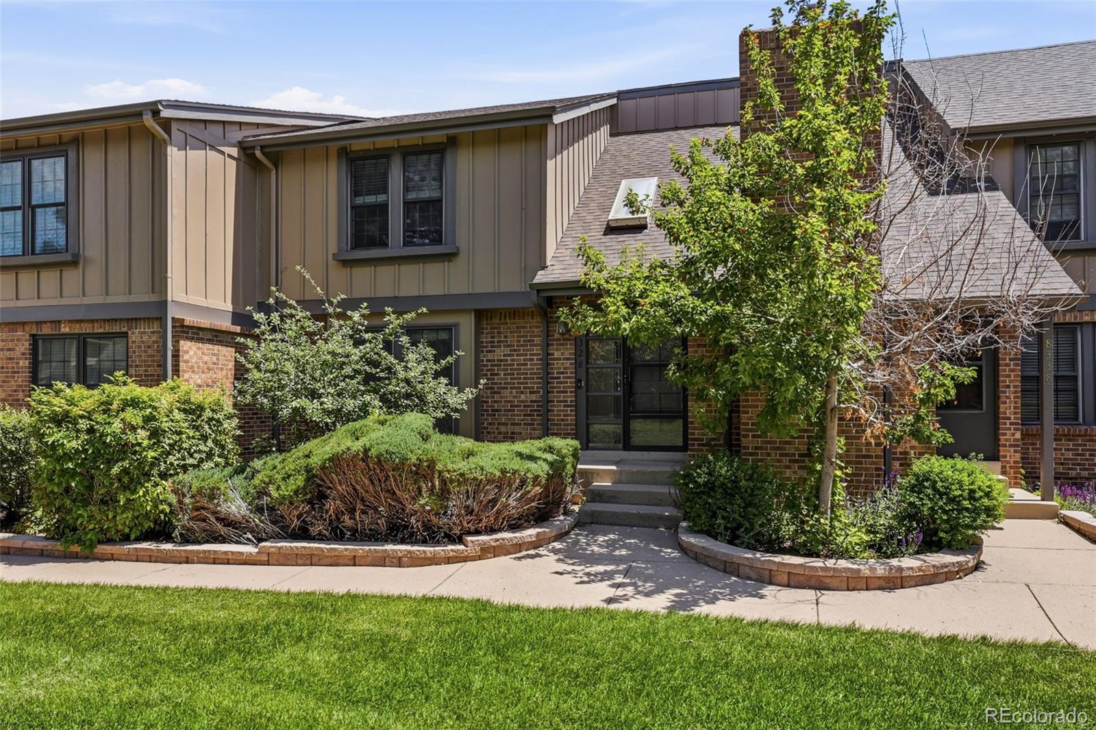 MLS Image #2 for 8328 e phillips place,centennial, Colorado